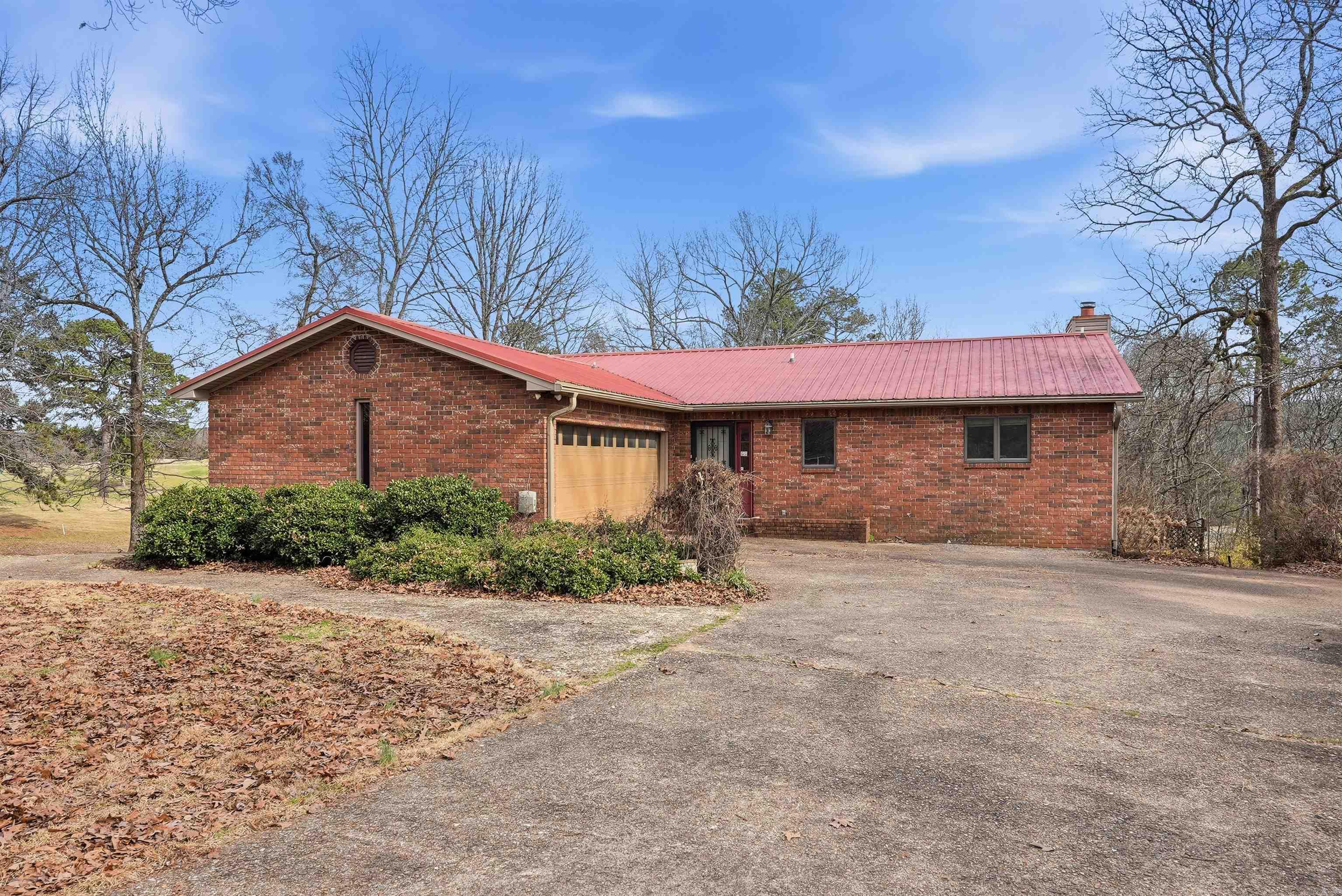 110 Fairway Ct Hot Springs, AR 71913