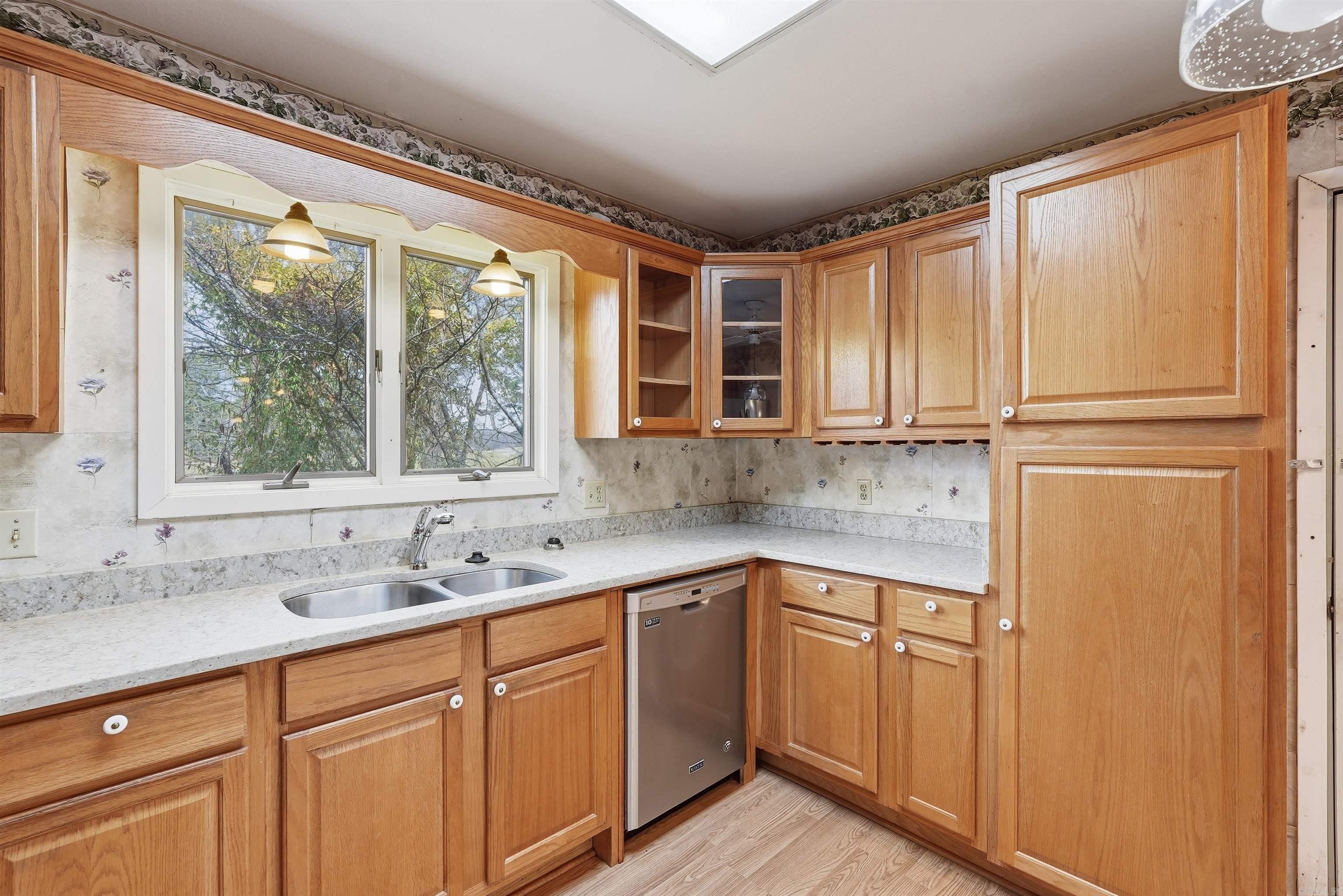 110 Fairway Ct  Hot Springs, AR