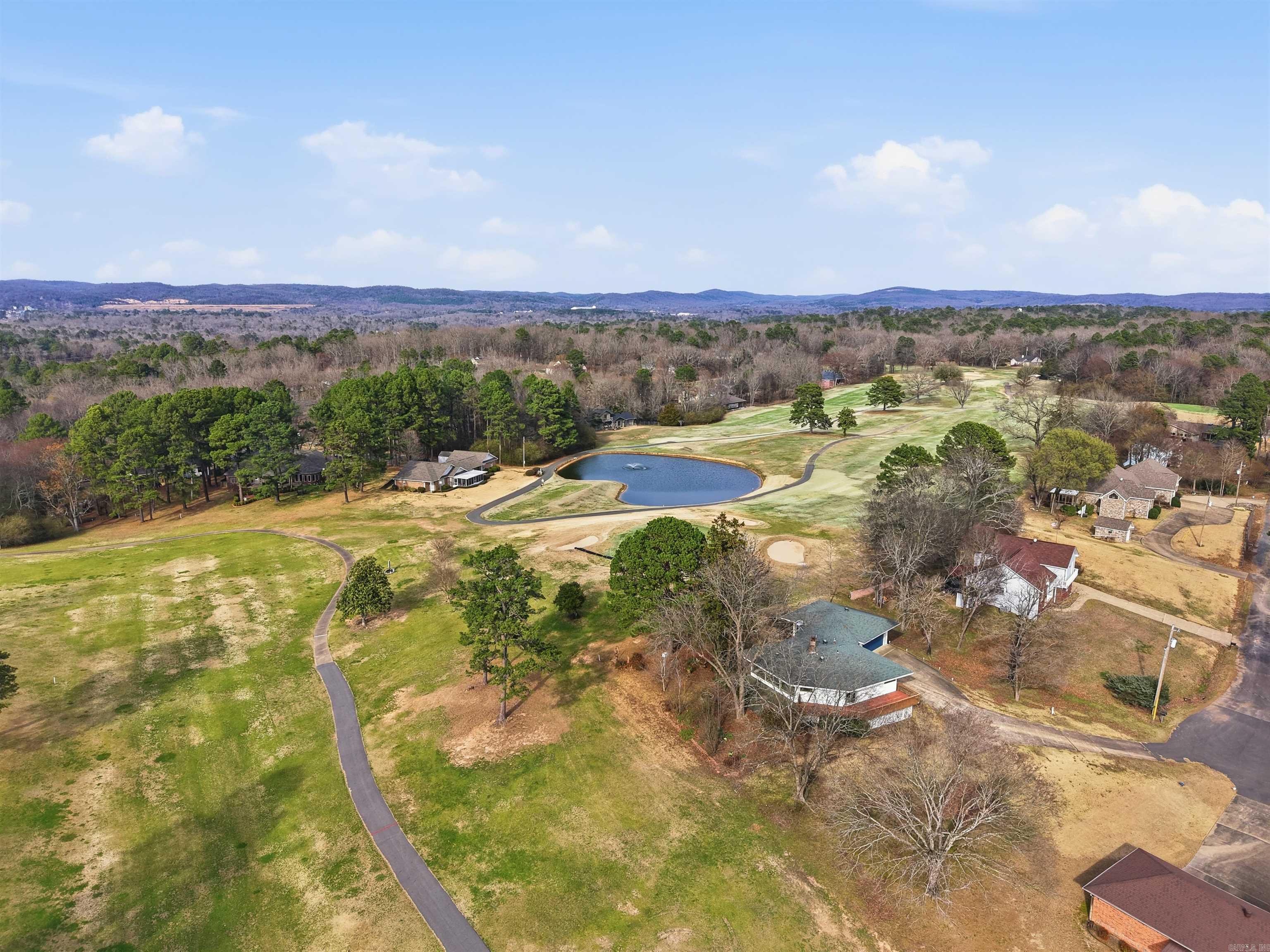 110 Fairway Ct  Hot Springs, AR