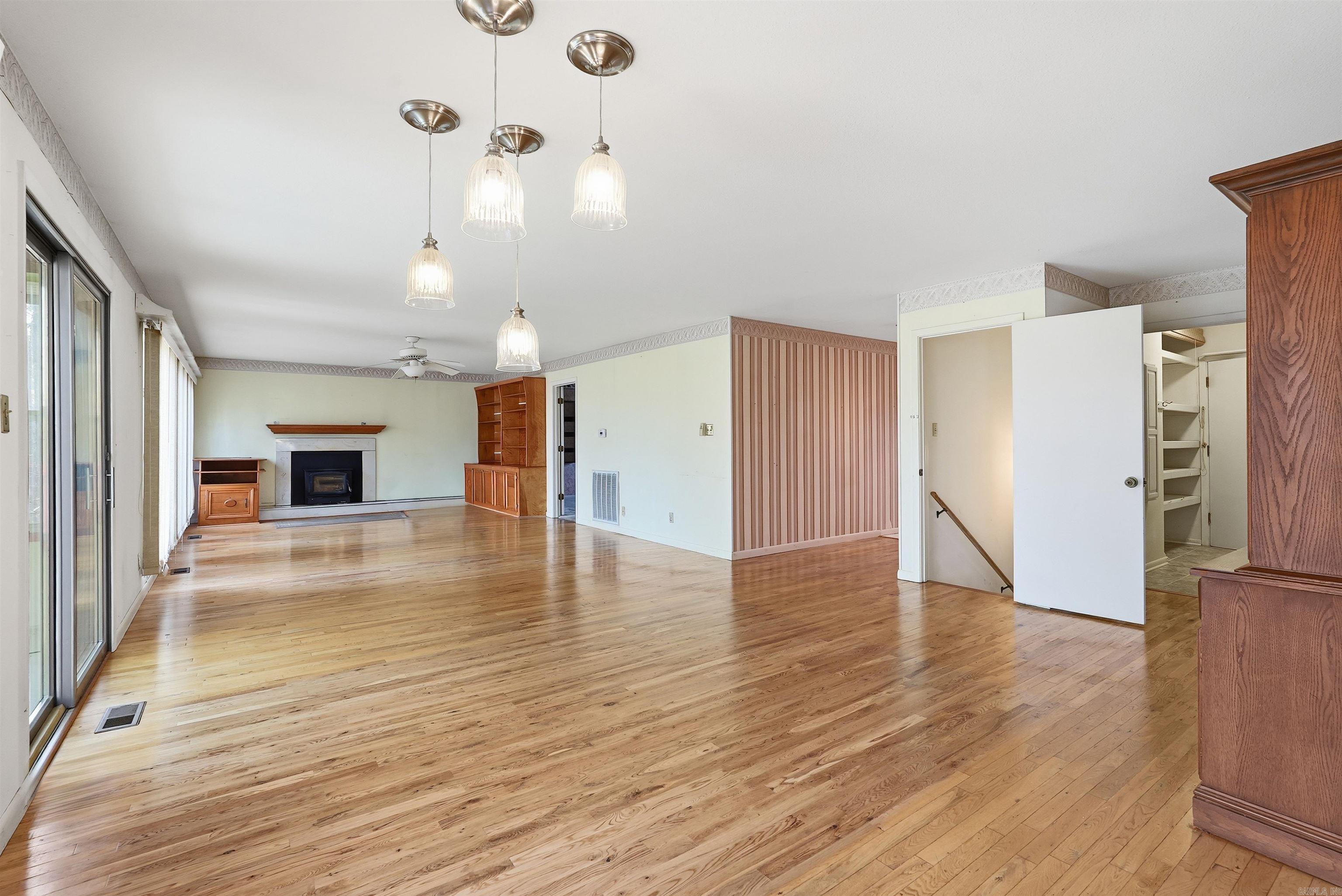 110 Fairway Ct  Hot Springs, AR