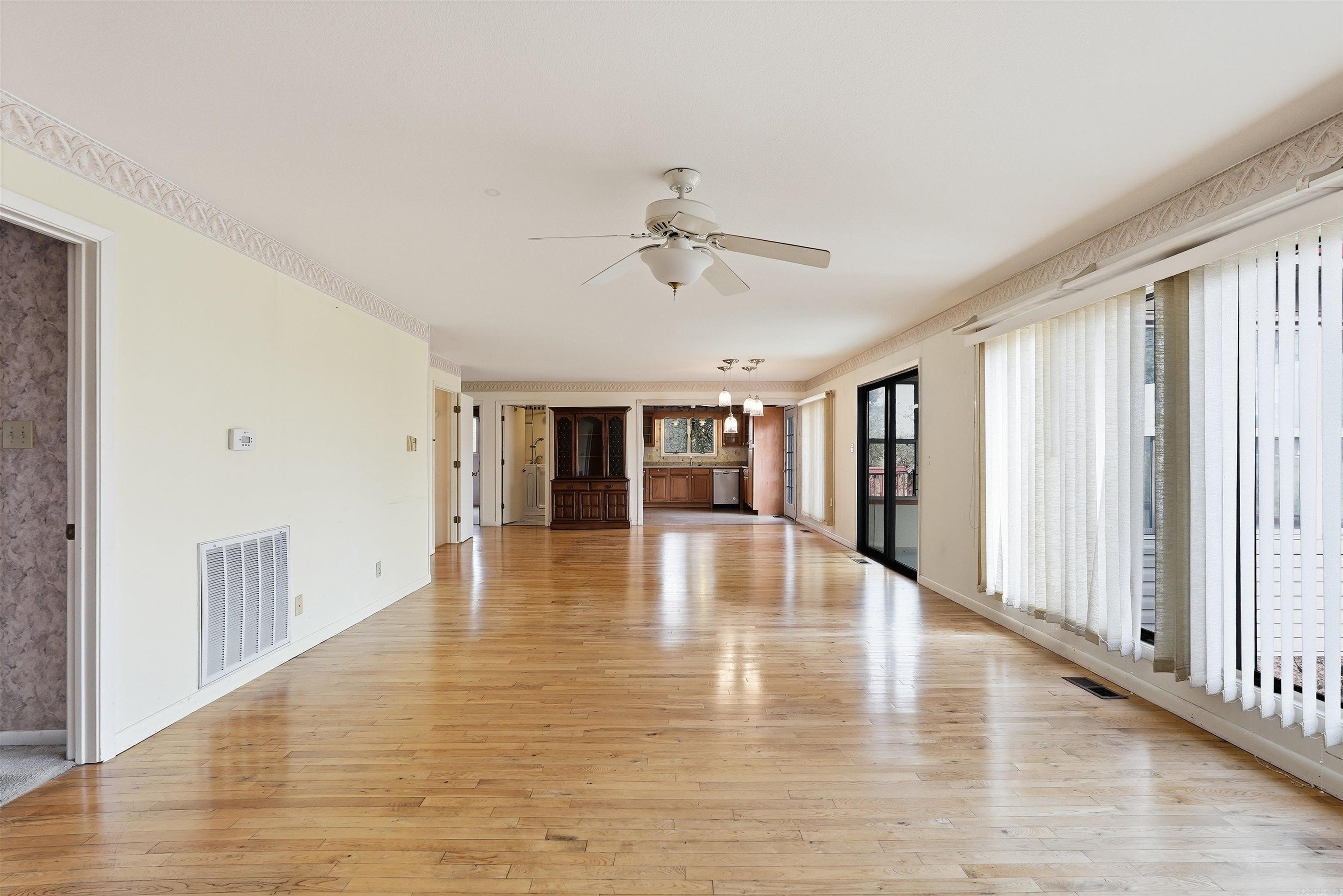 110 Fairway Ct  Hot Springs, AR