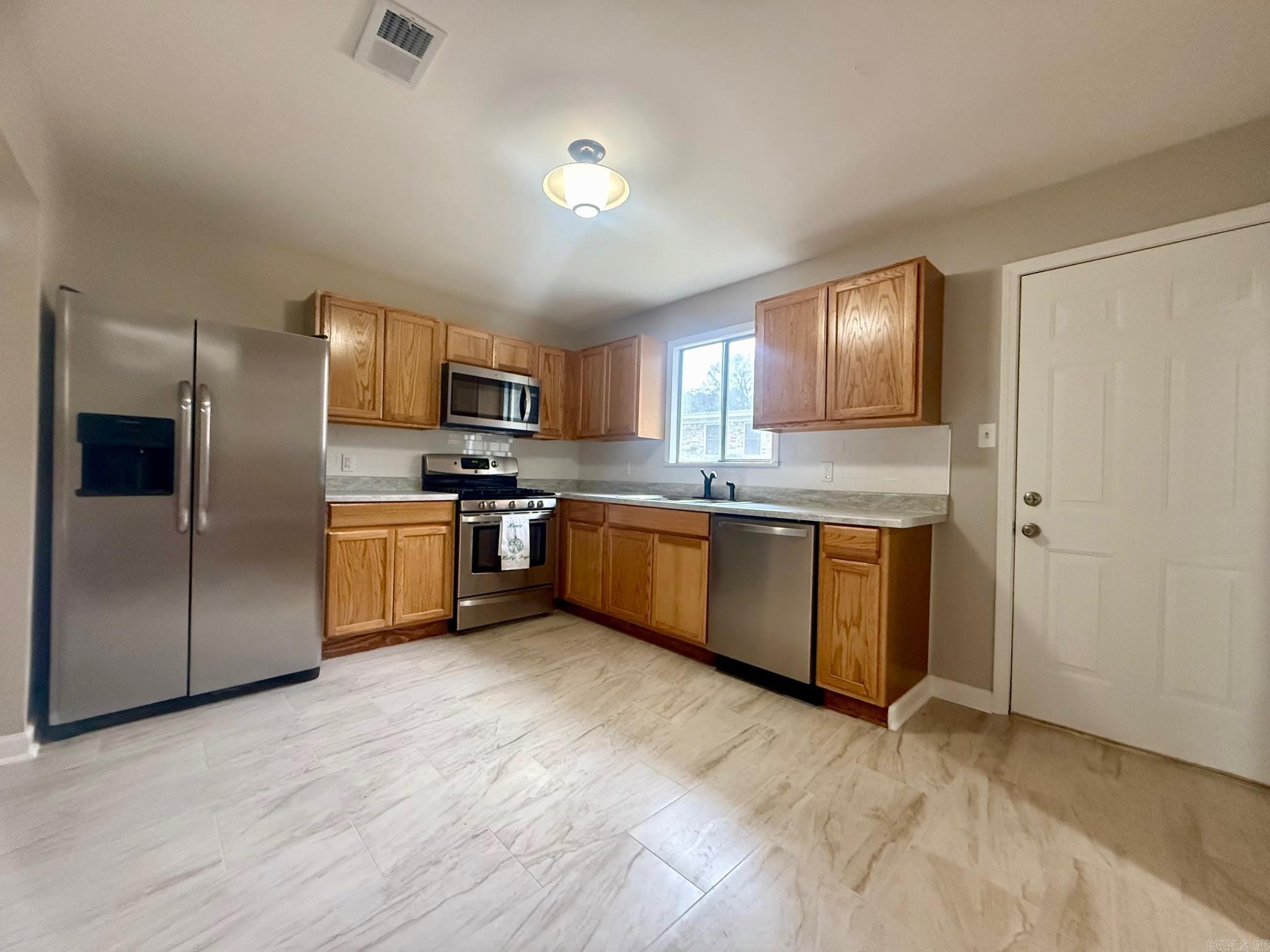 150 Sun  Hot Springs, AR