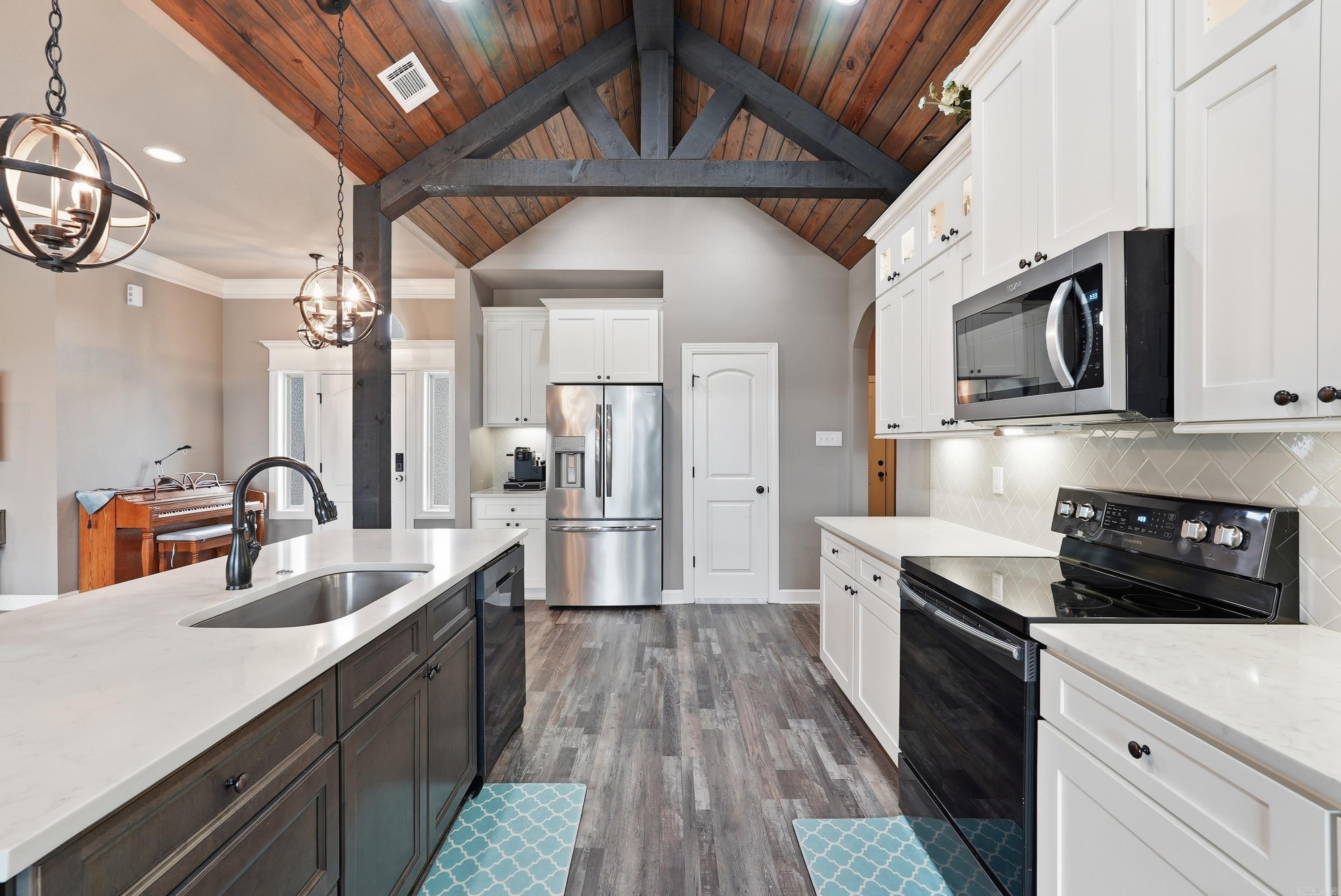 1987 Hwy 319  Austin, AR