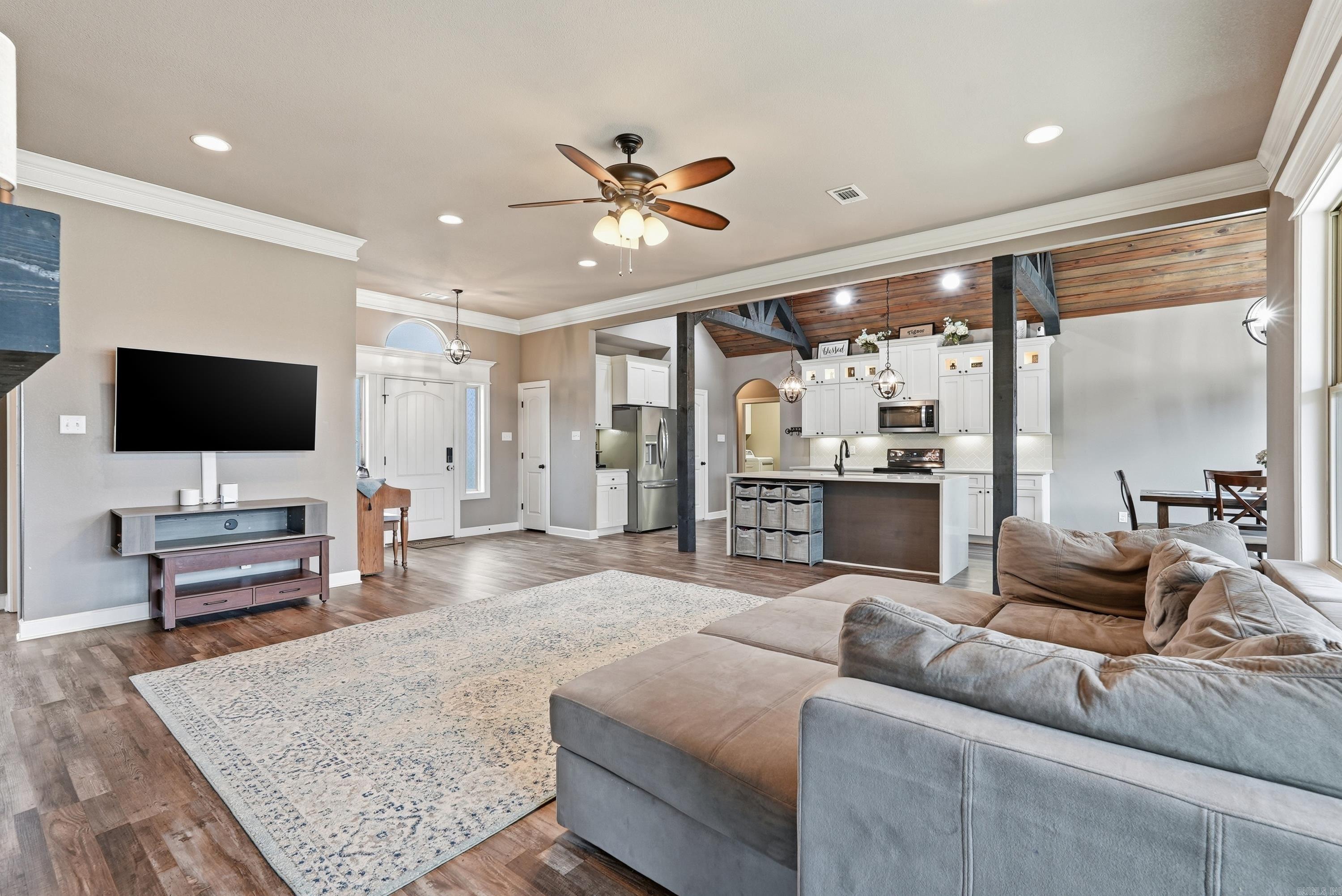 1987 Hwy 319  Austin, AR