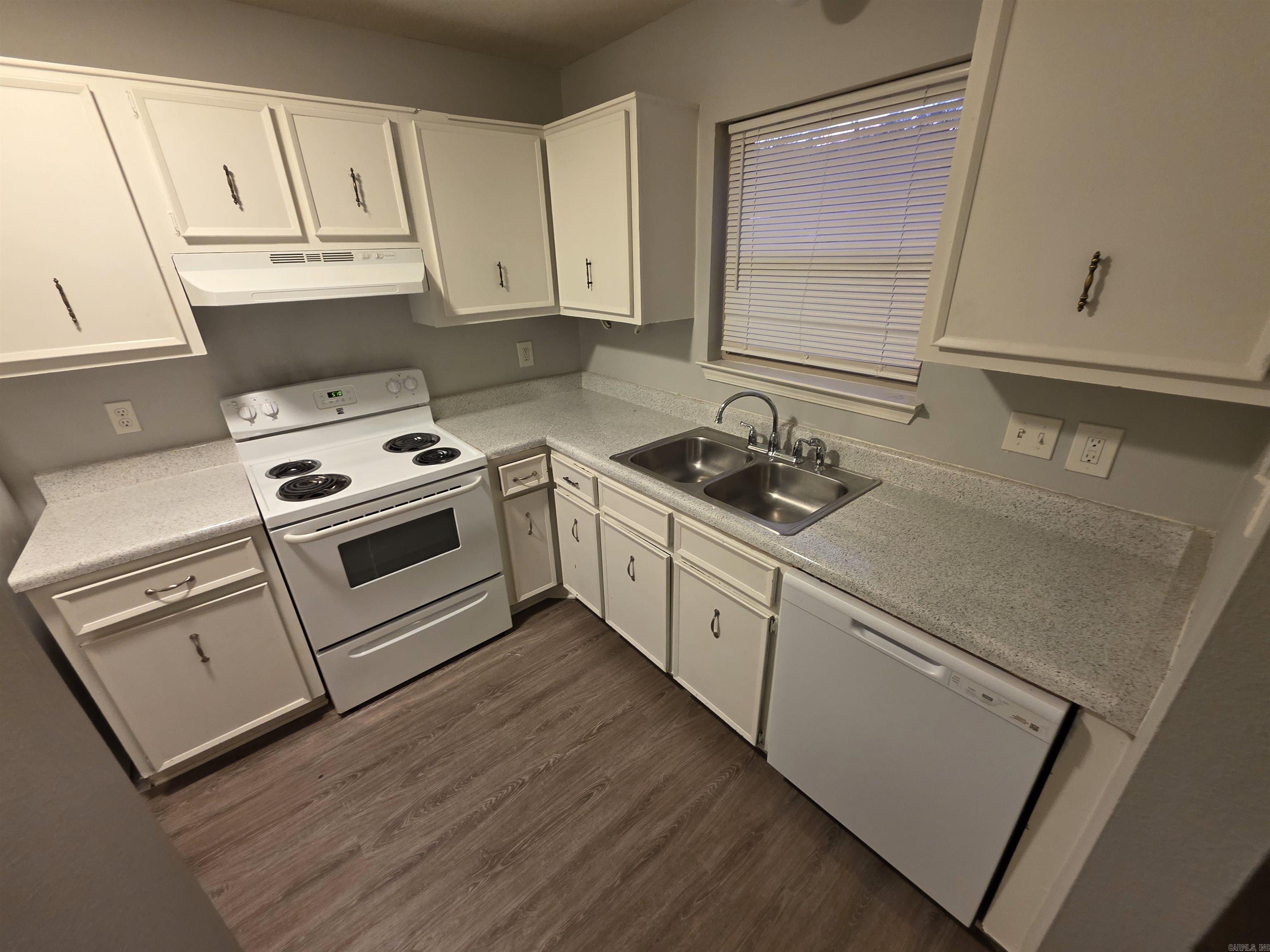 12 Edgehill  Maumelle, AR