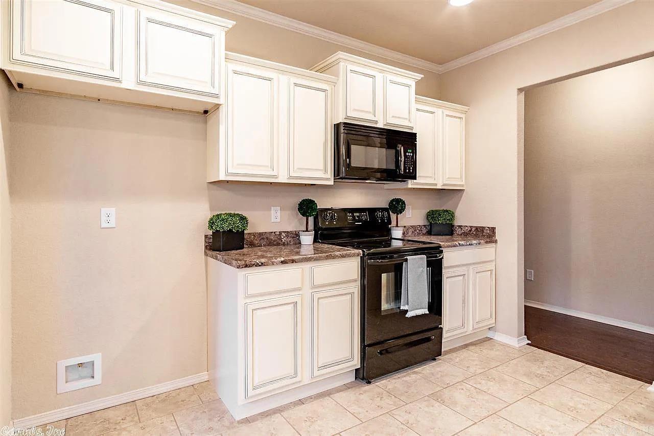 5716 Little Elm  Sherwood, AR