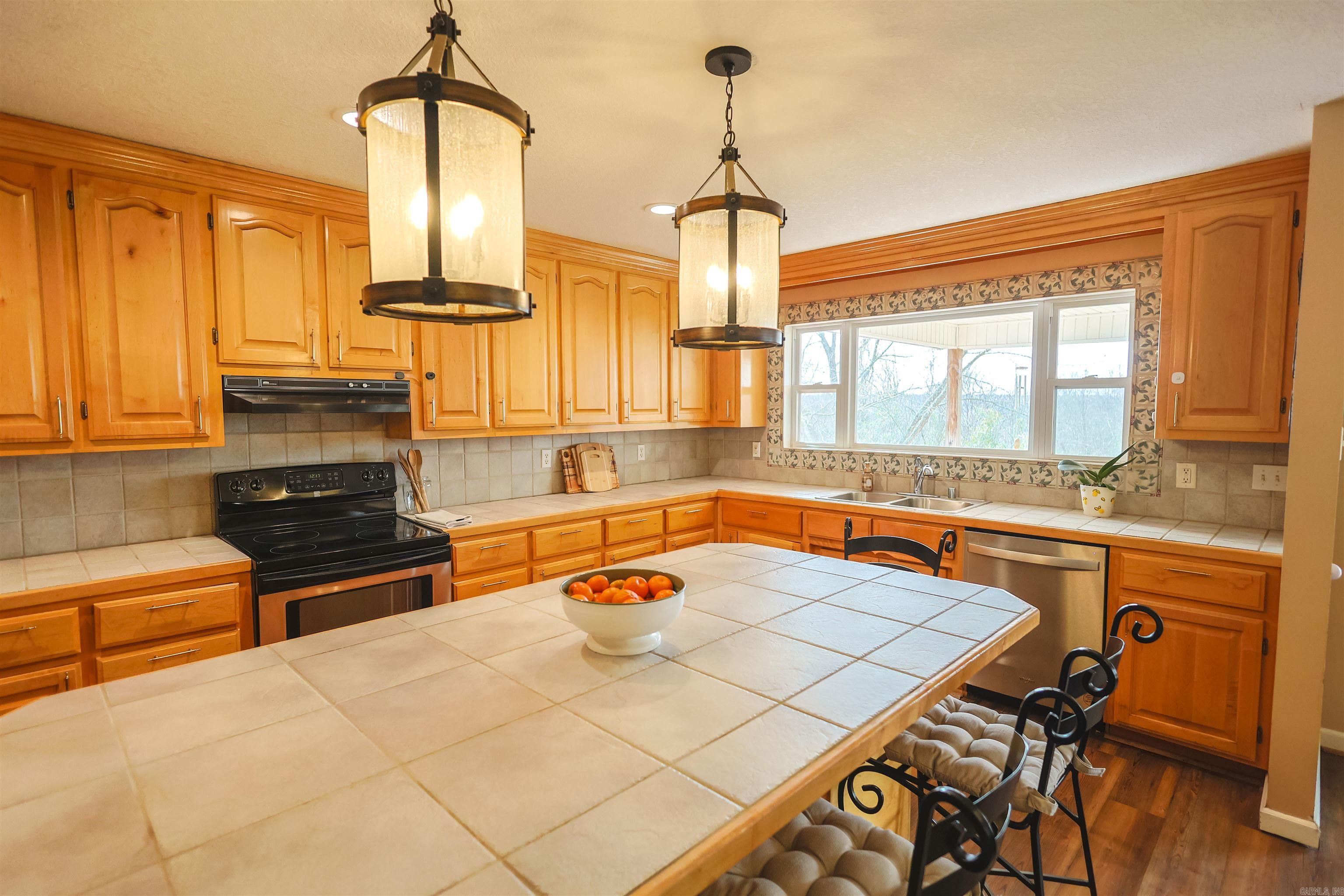 21 Burke  Glenwood, AR