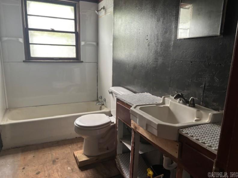 403 E 5th  Junction City, LA