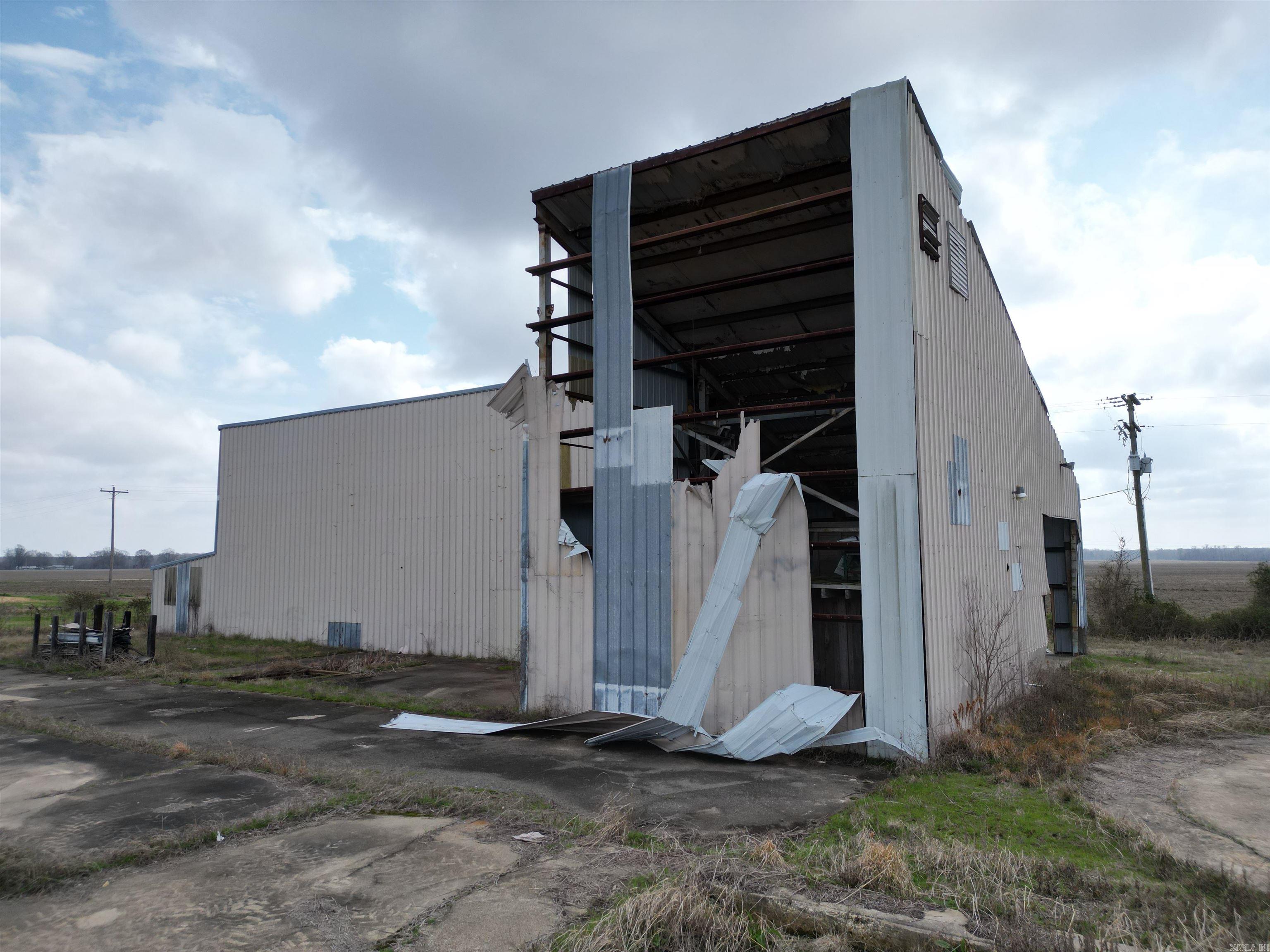 1204 E highway 82  Hamburg, AR