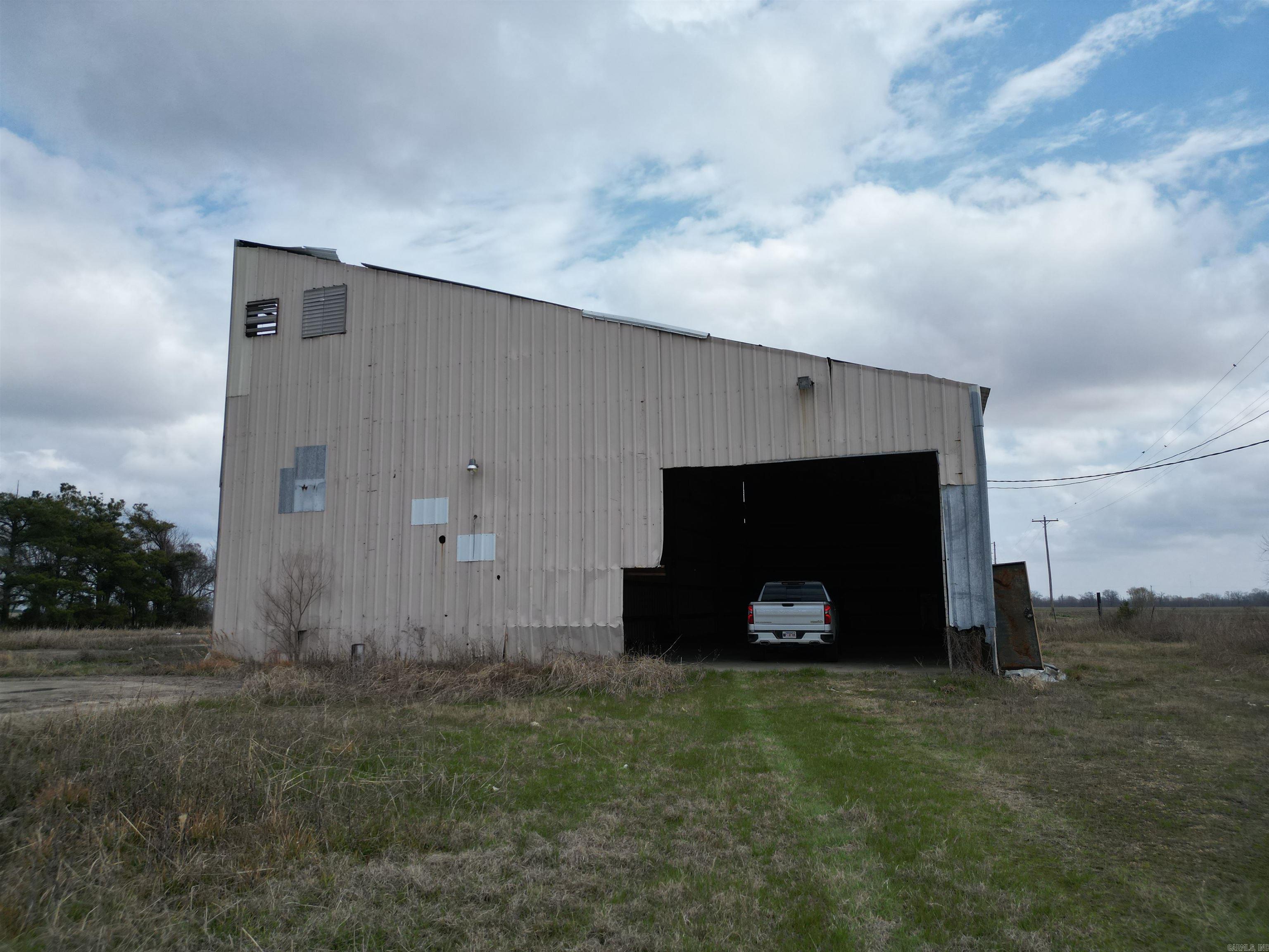 1204 E highway 82  Hamburg, AR