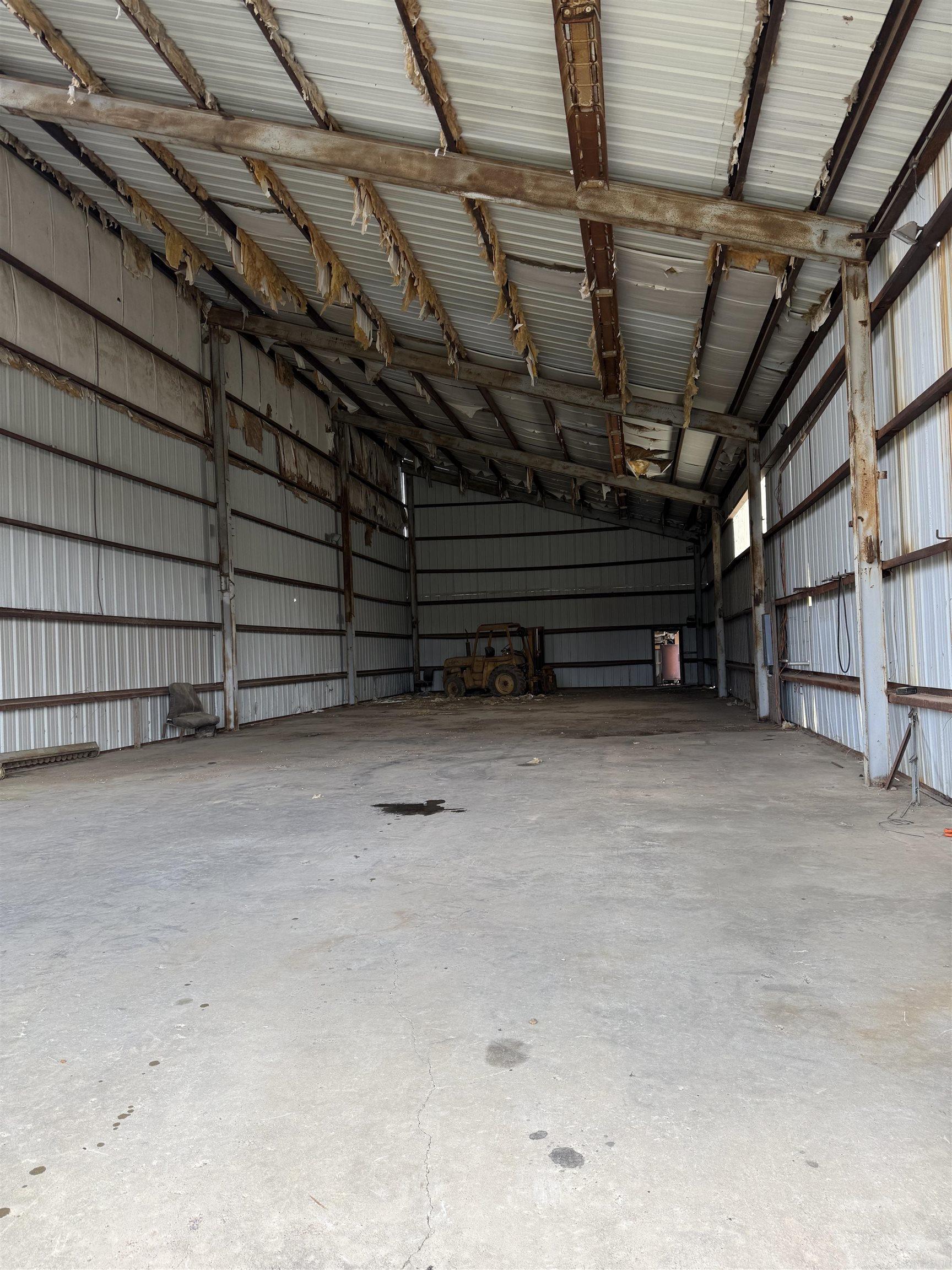 1204 E highway 82  Hamburg, AR