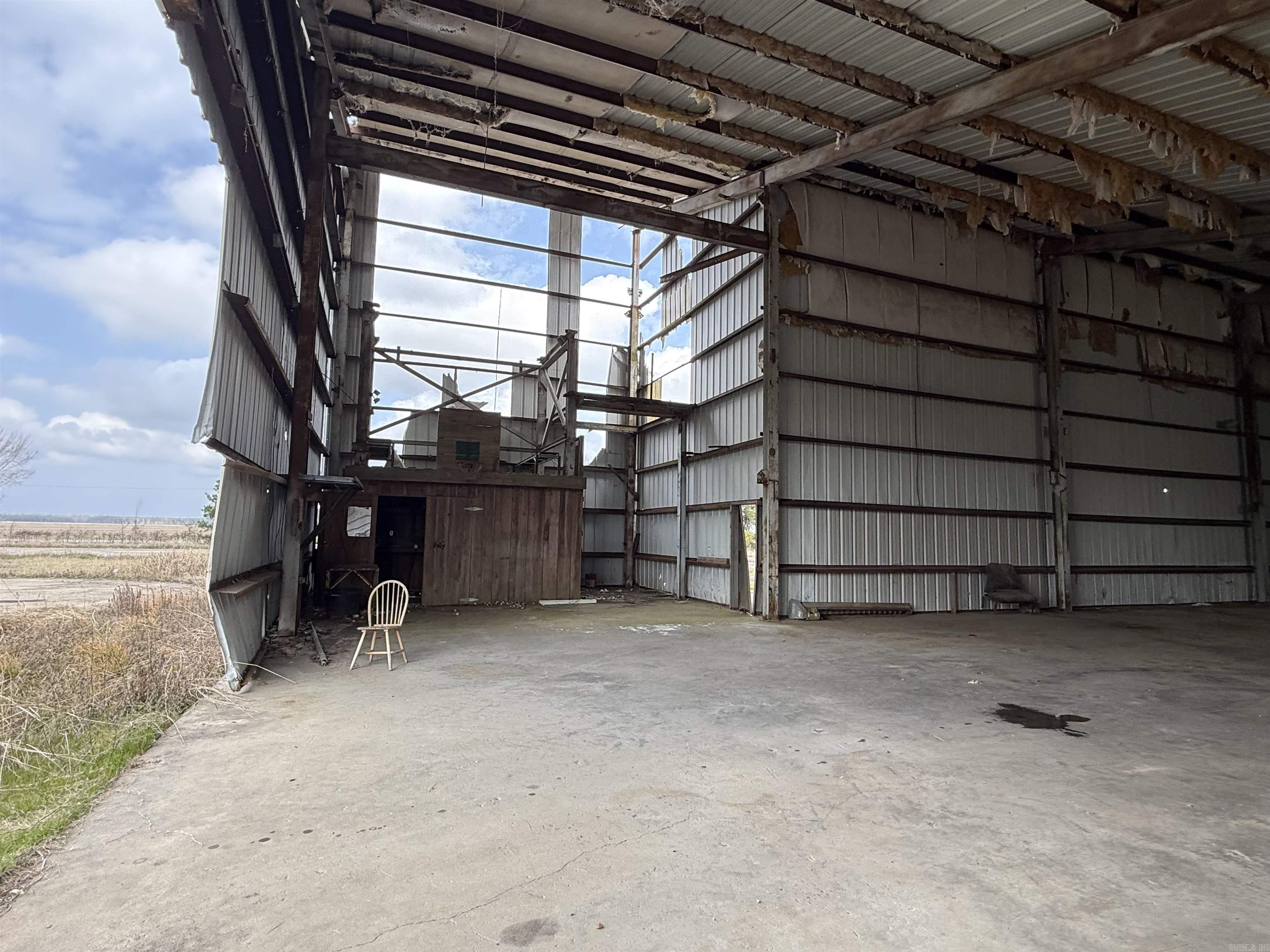 1204 E highway 82  Hamburg, AR