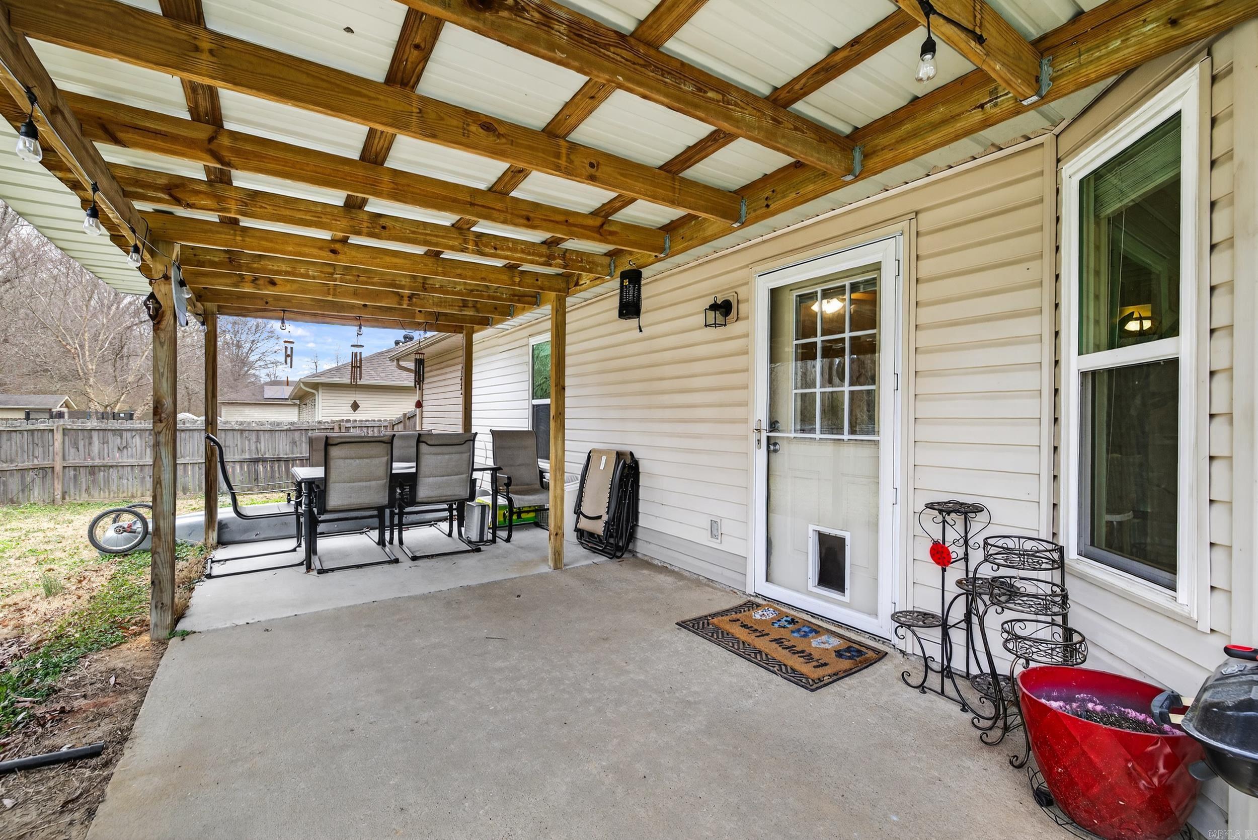 19 Shamsie Dr  Ward, AR