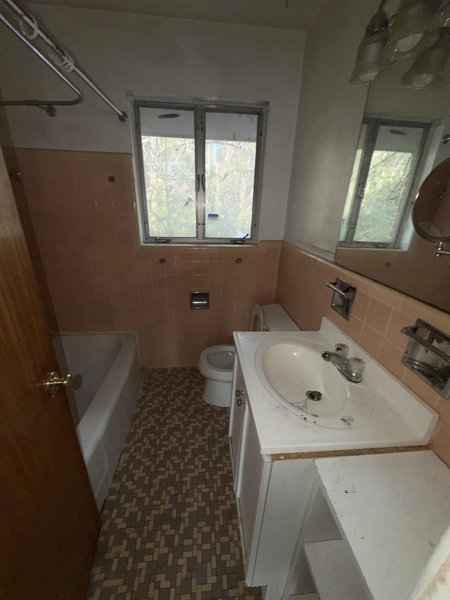 29 Barbara  Little Rock, AR