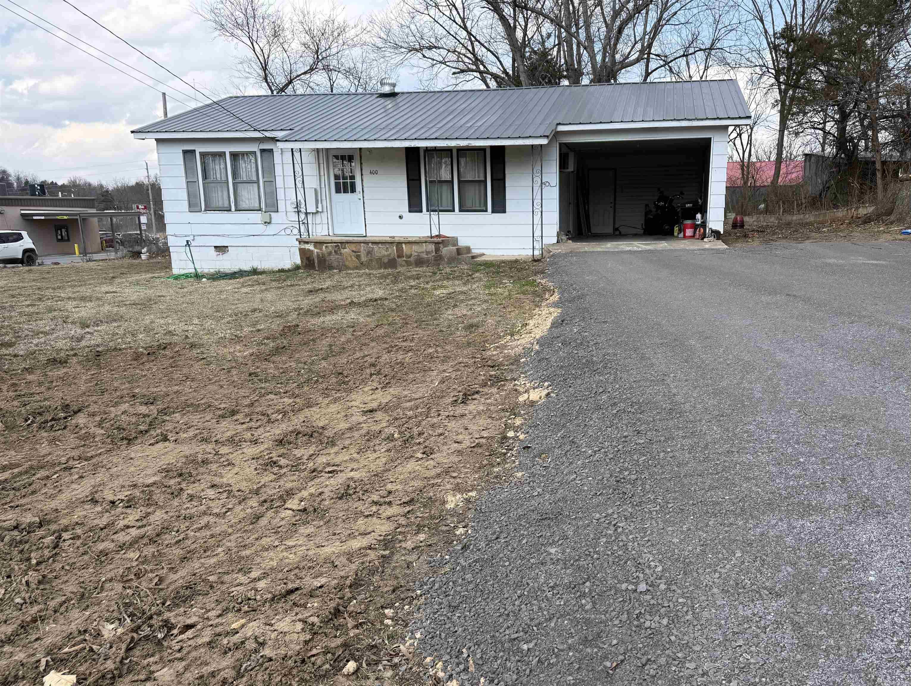 400 W Main  Marshall, AR