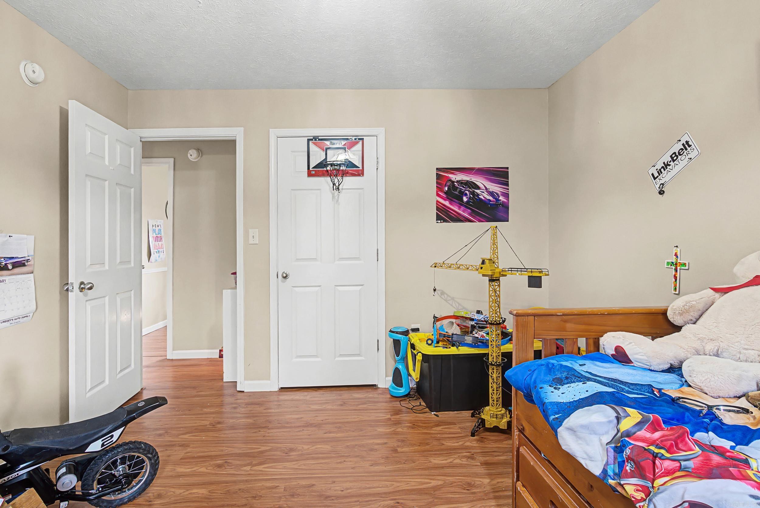 107 S West St.  Letona, AR