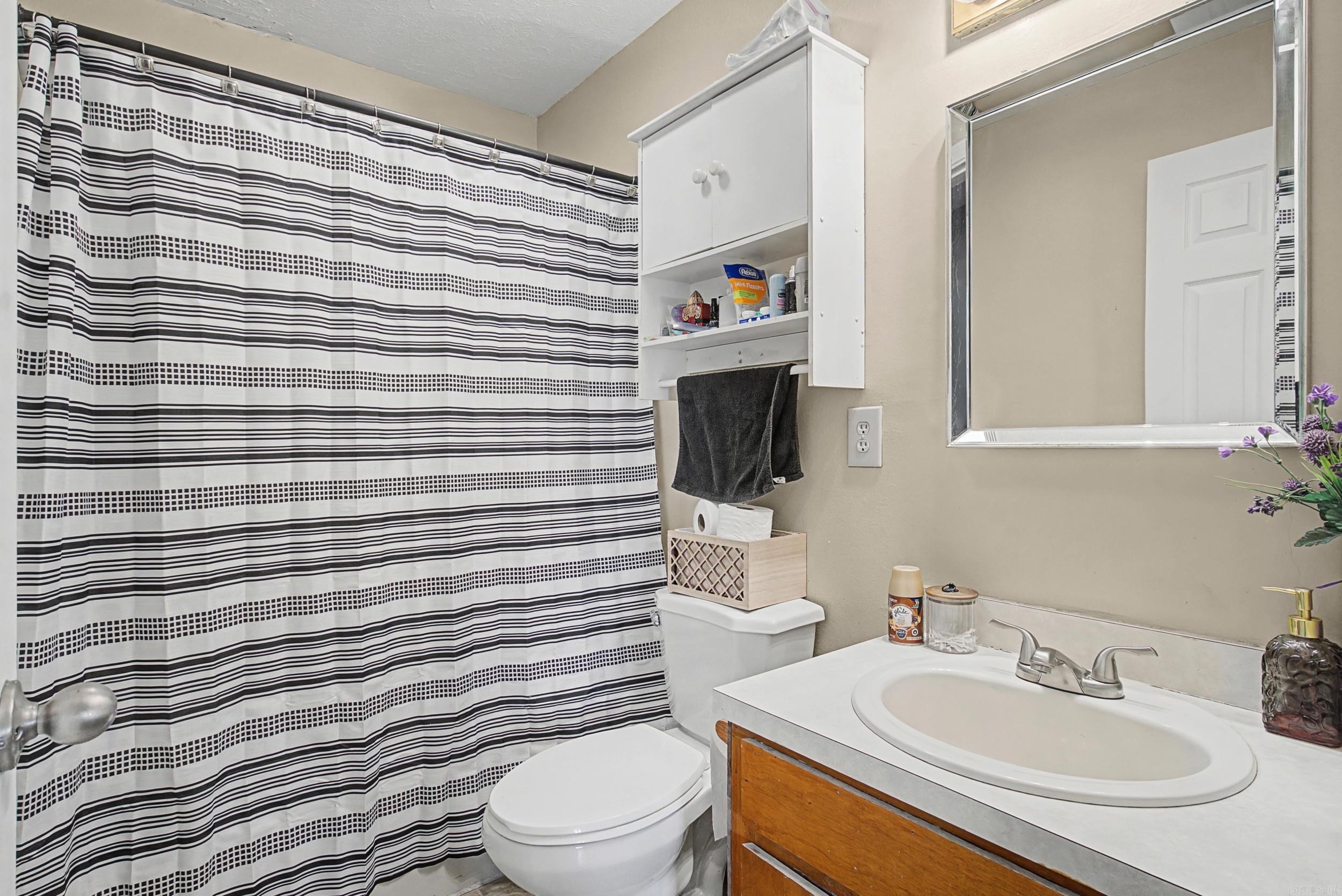 107 S West St.  Letona, AR