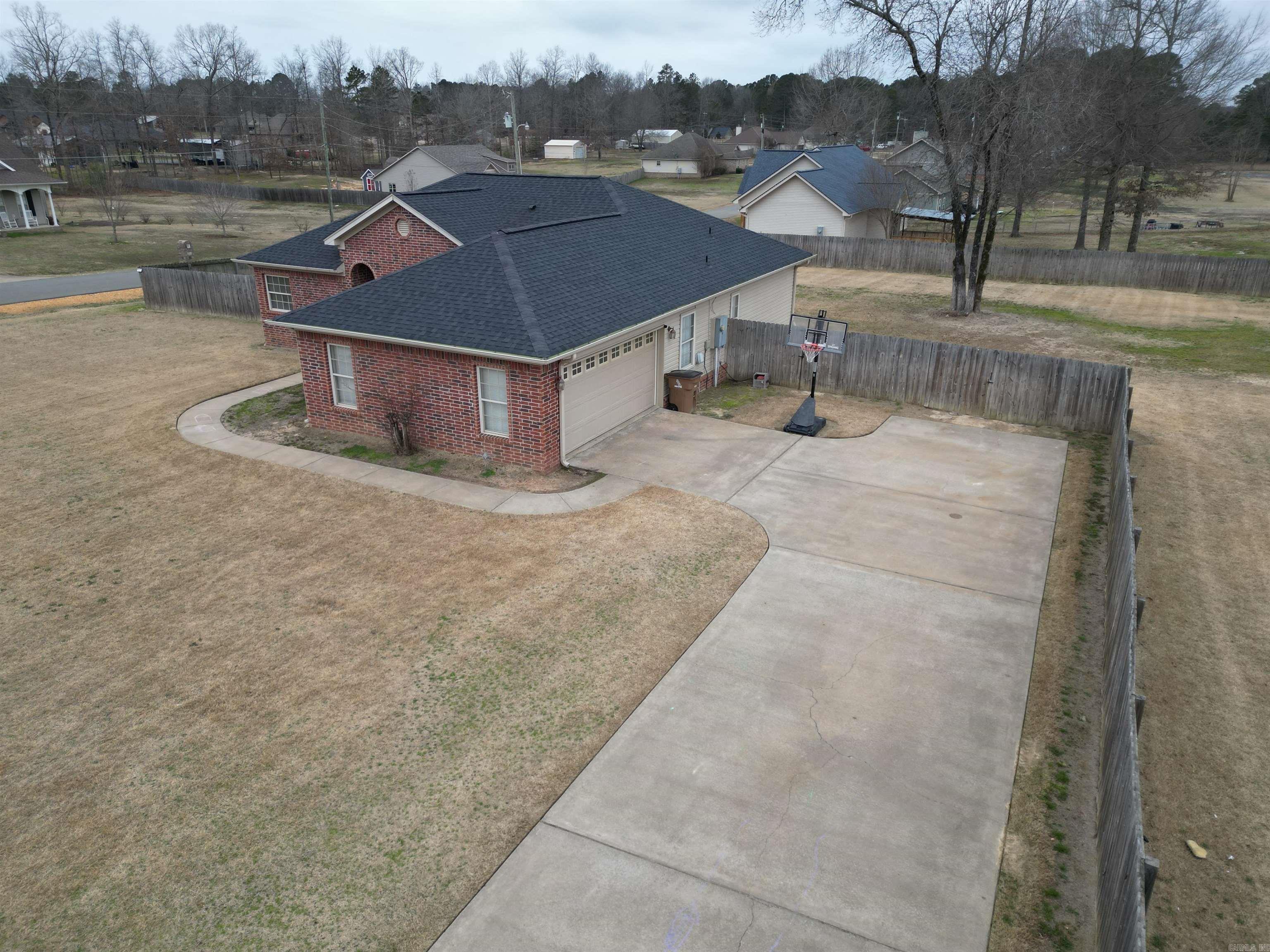4151 Lonesome Oak  Hensley, AR