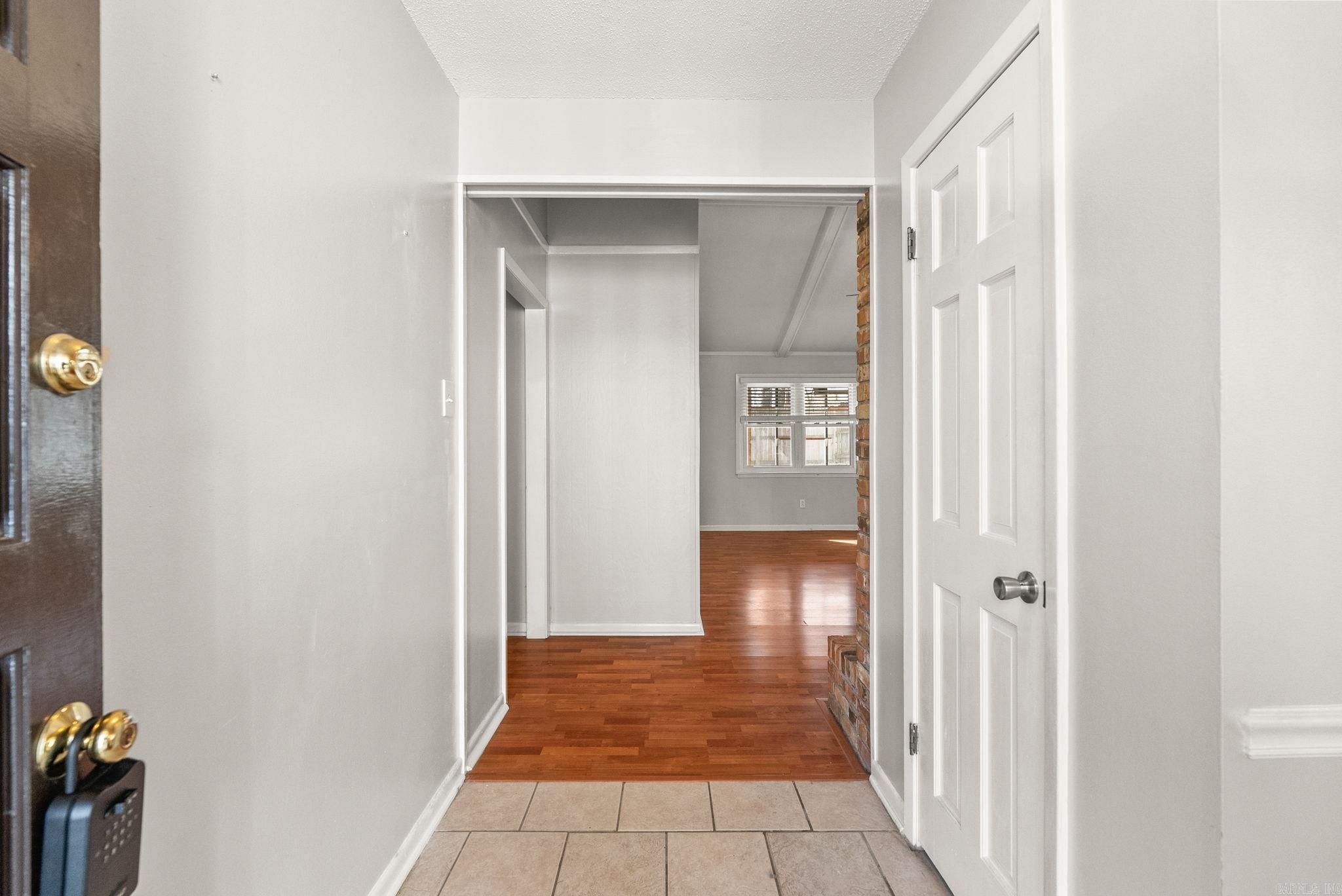 1708 War Eagle  North Little Rock, AR