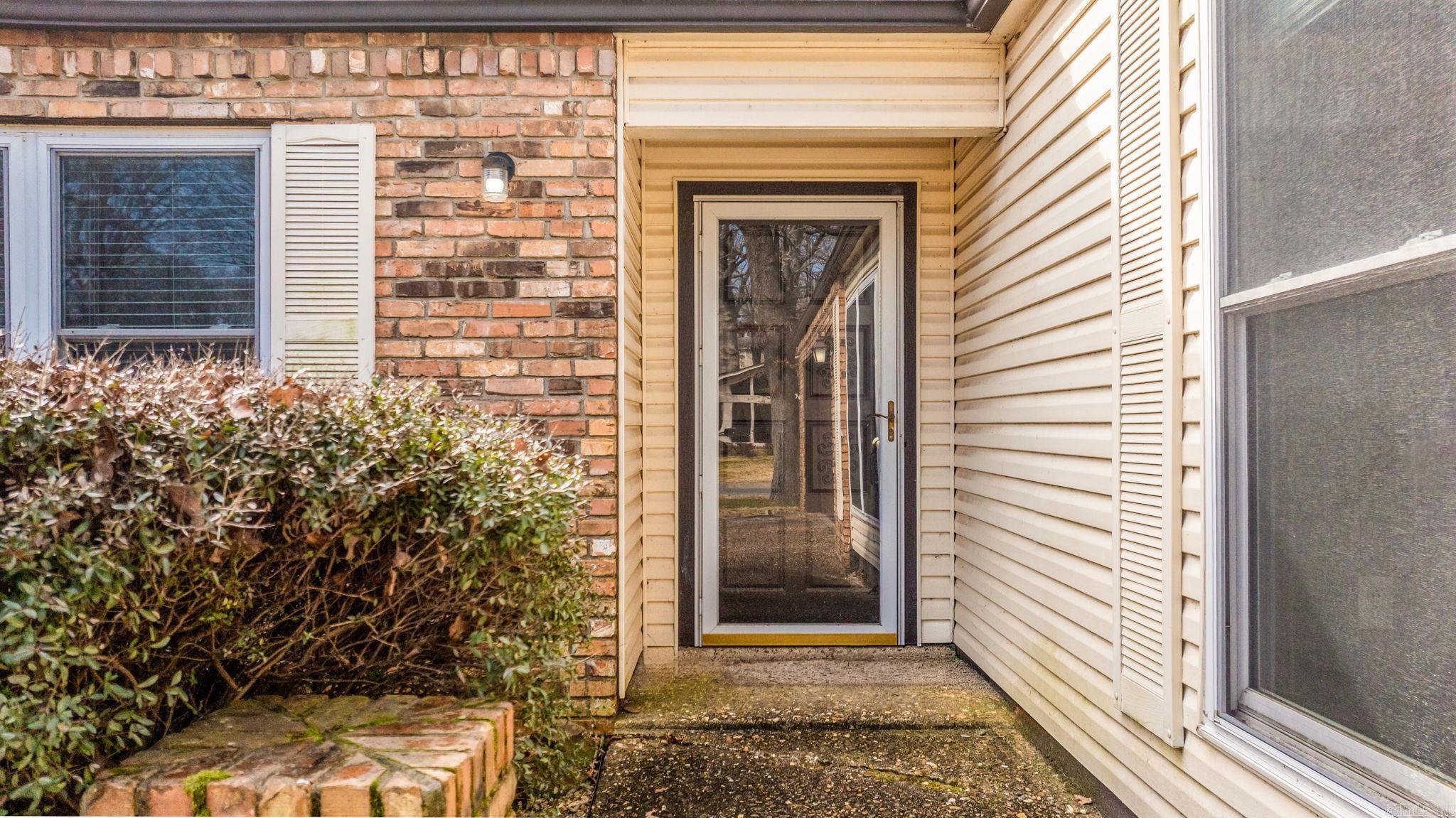 1708 War Eagle  North Little Rock, AR