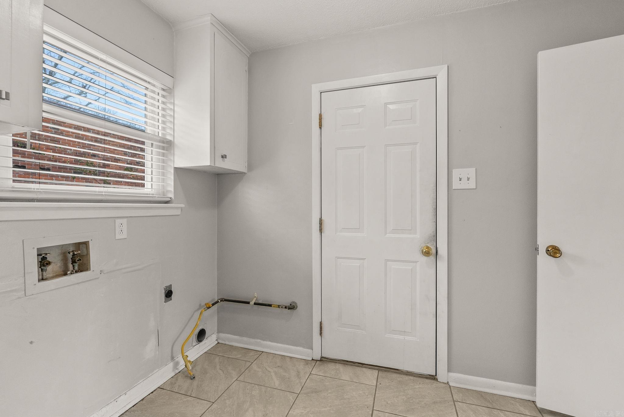 1708 War Eagle  North Little Rock, AR