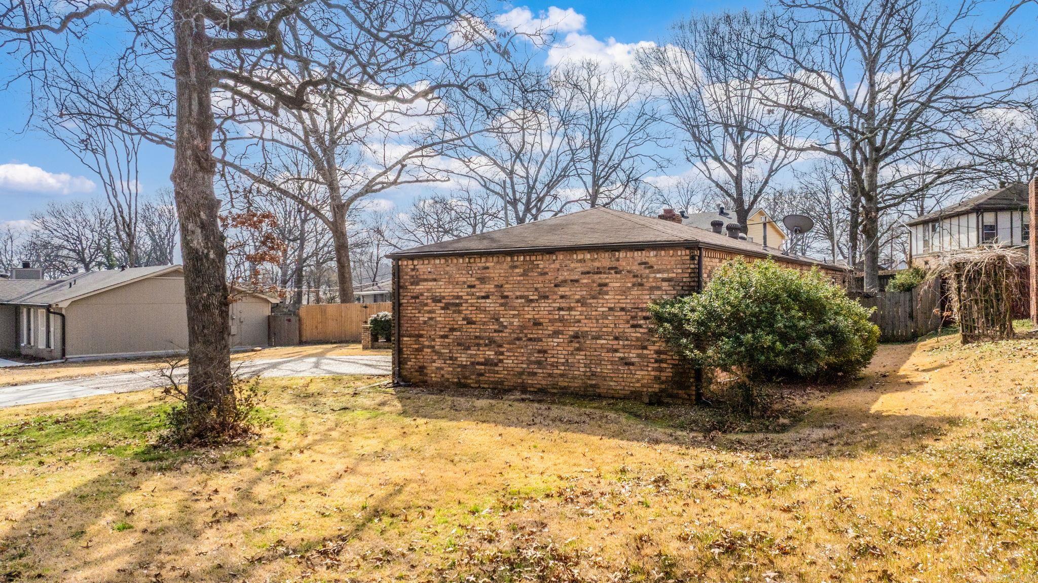 1708 War Eagle  North Little Rock, AR