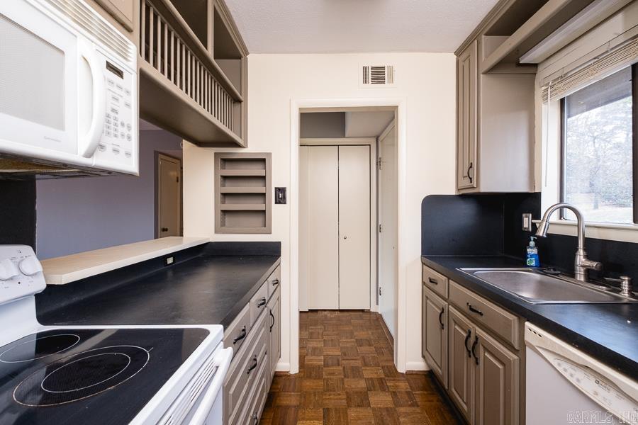 1201 North Pierce Apt. 12  Little Rock, AR