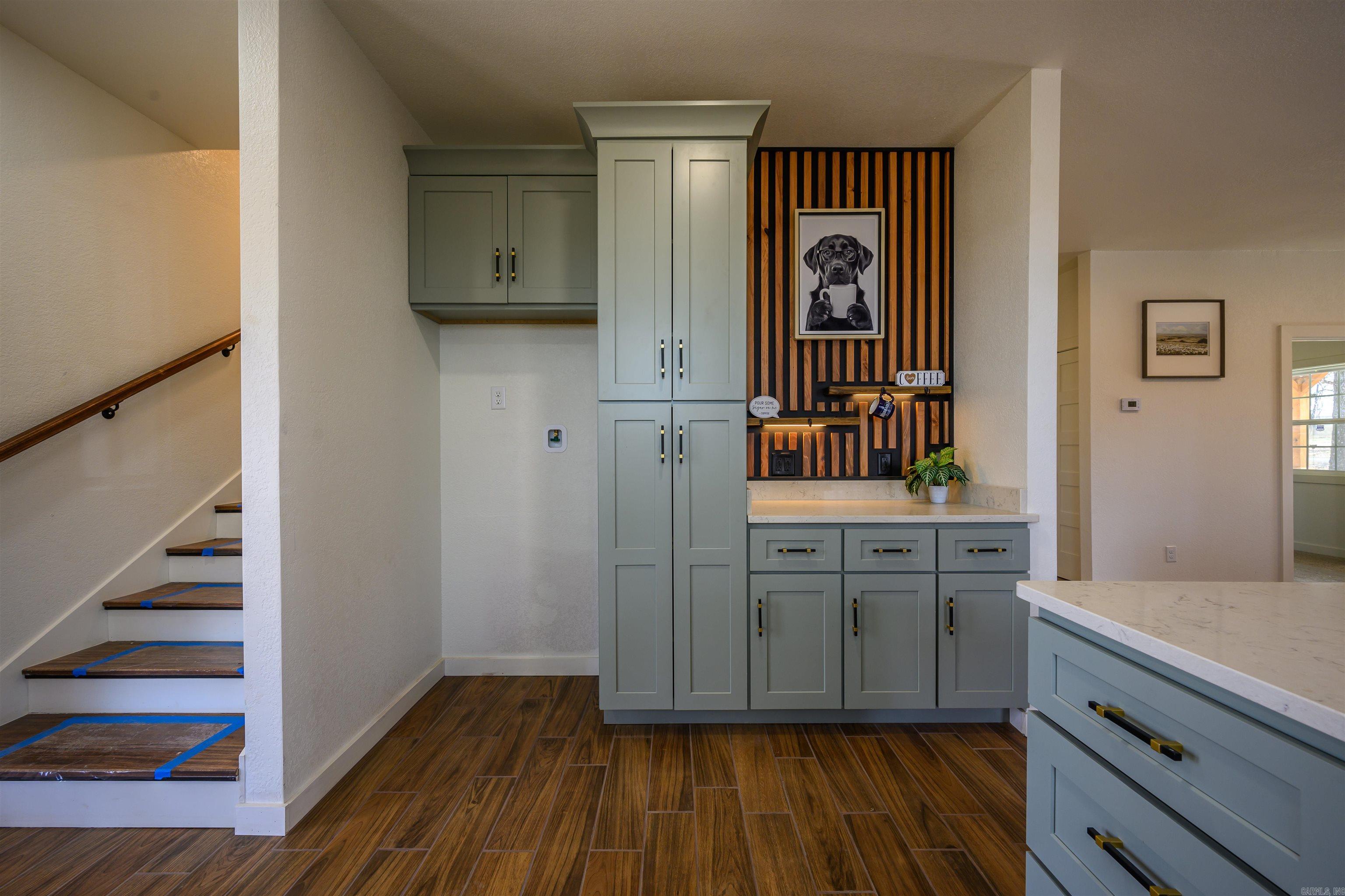 372 County Line  Locust Grove, AR