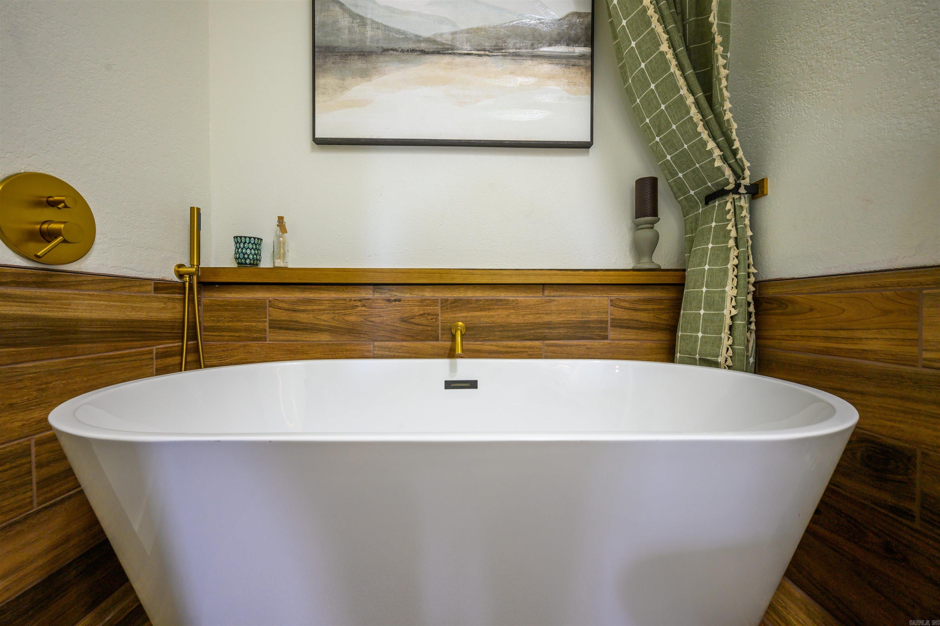 372 County Line  Locust Grove, AR