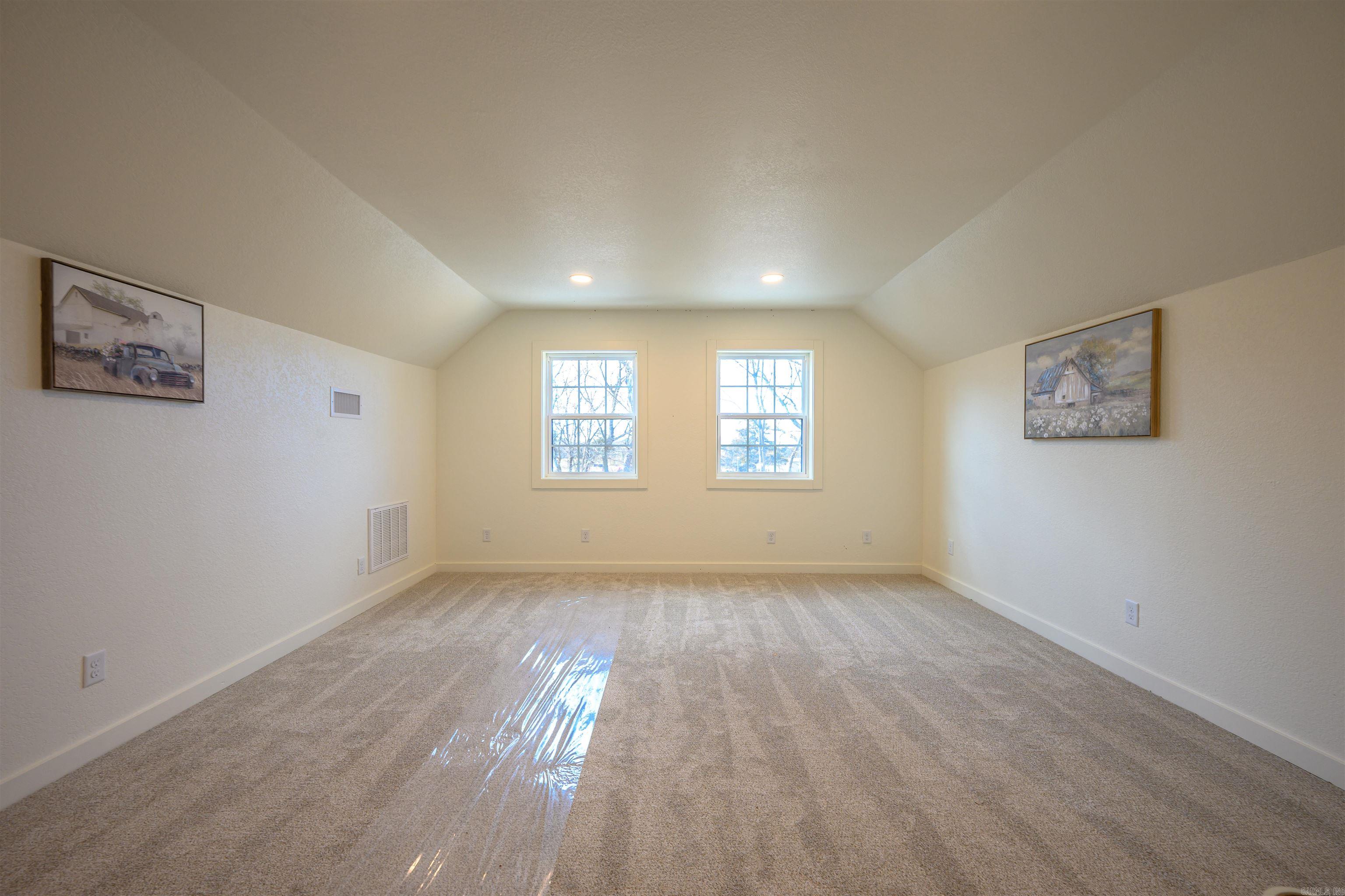 372 County Line  Locust Grove, AR