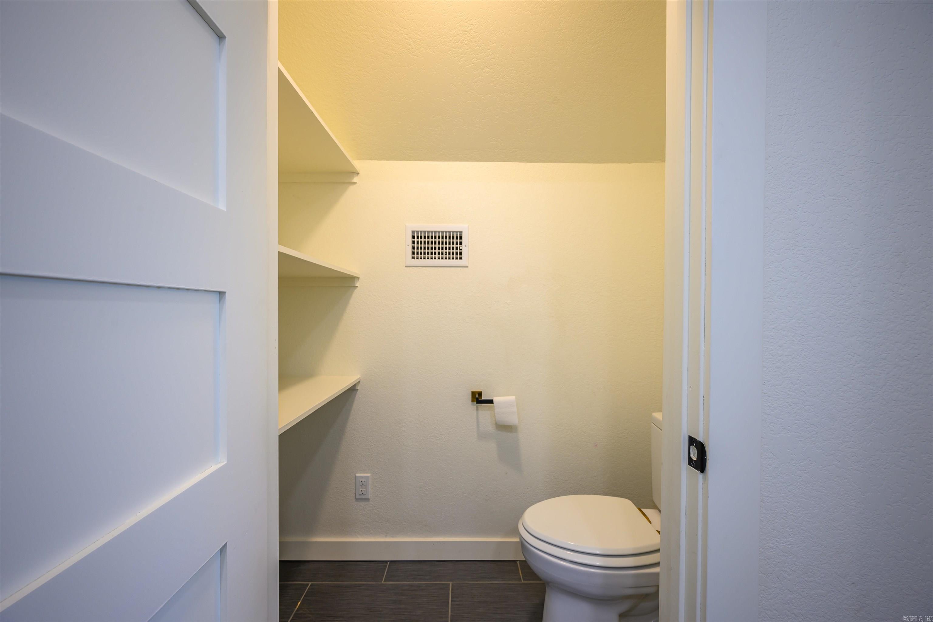 372 County Line  Locust Grove, AR