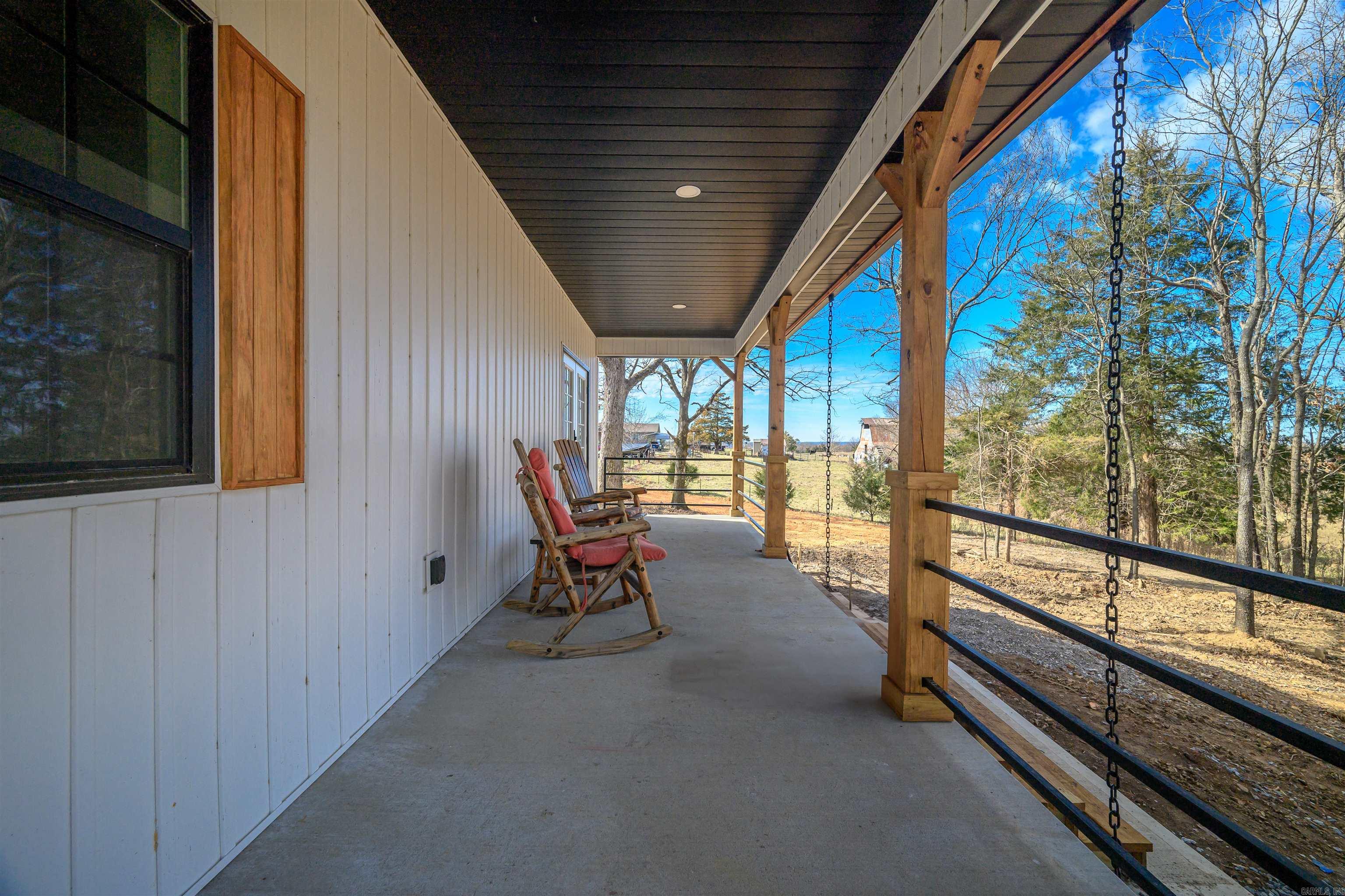 372 County Line  Locust Grove, AR