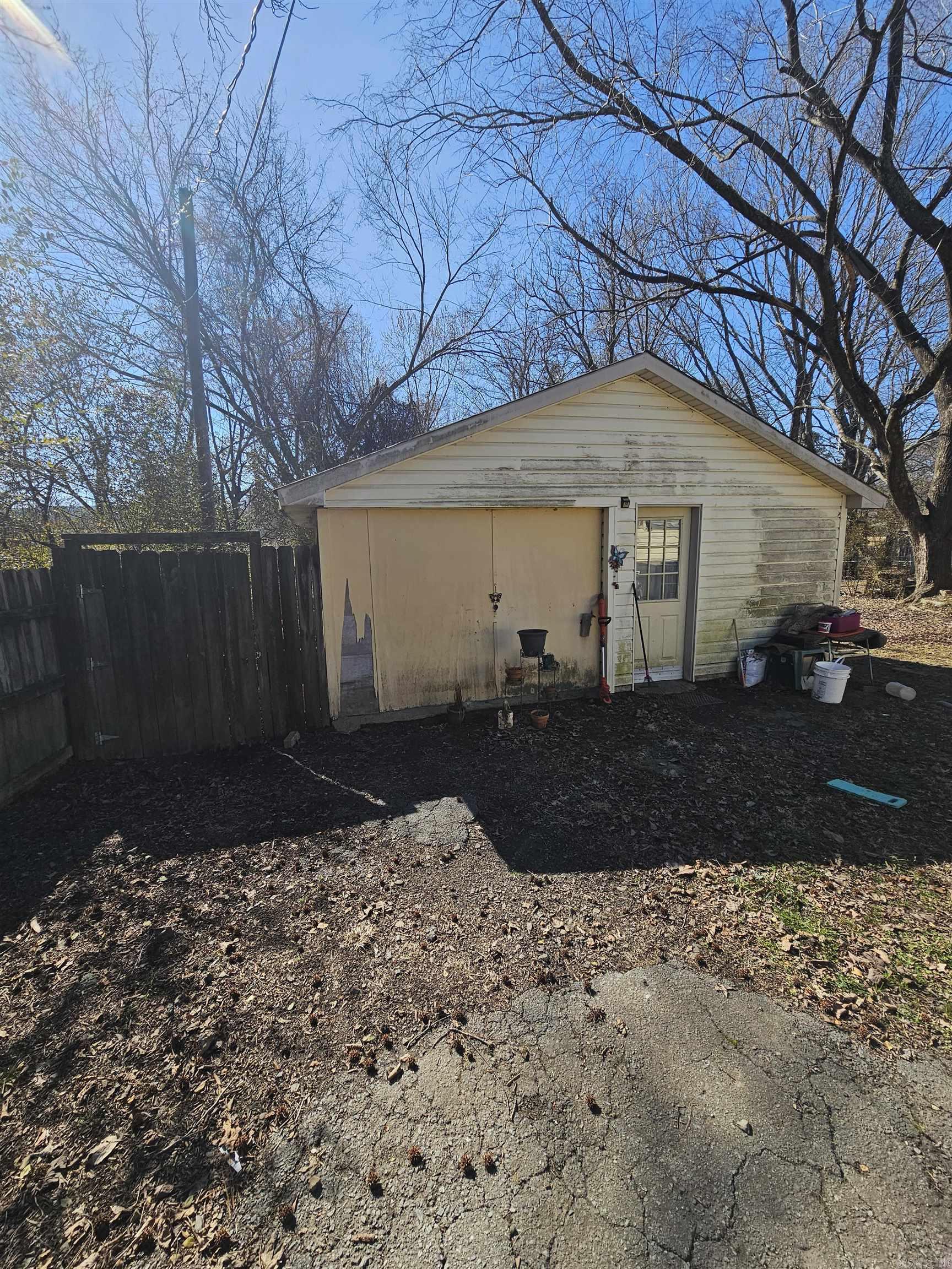 98 Mimosa  Houston, AR