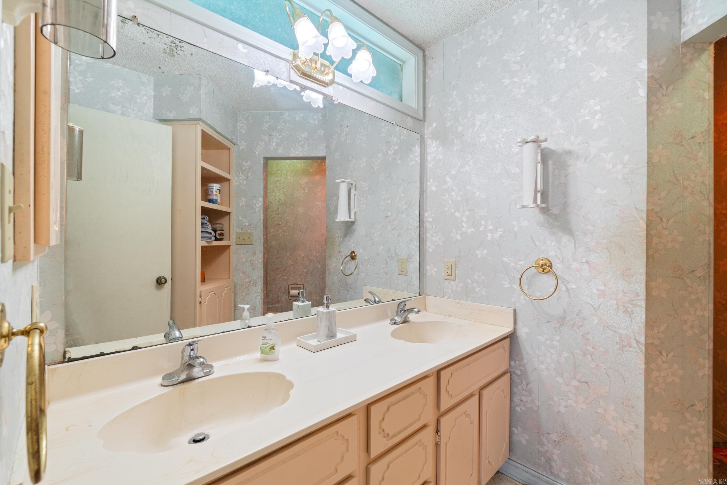 12007 Swepco Lake Road  Gentry, AR