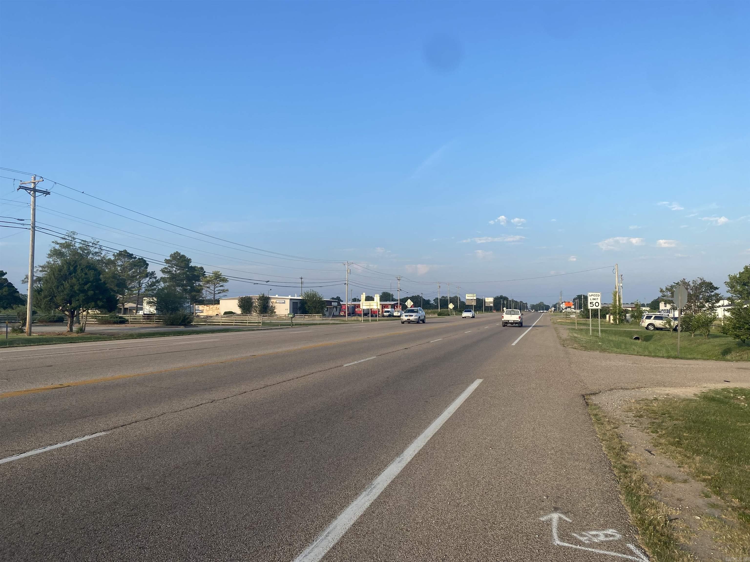 5808 E Highland  Jonesboro, AR