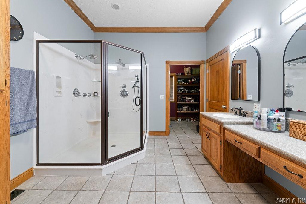 198 Rue  Clinton, AR