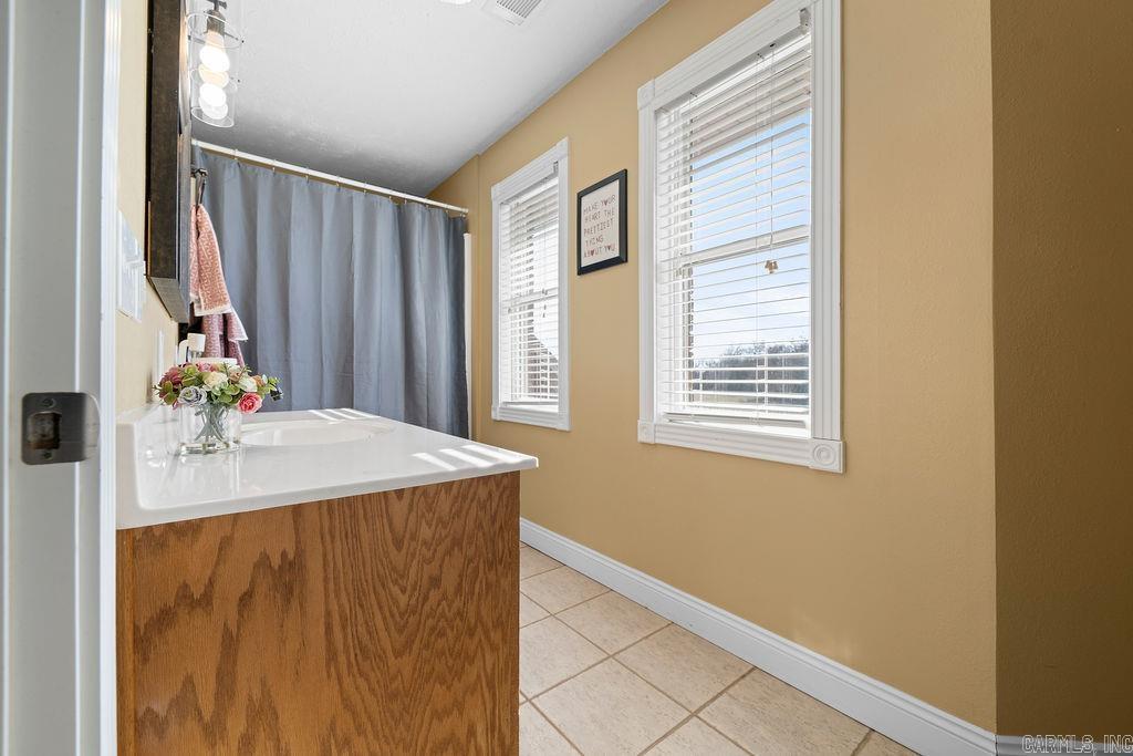 198 Rue  Clinton, AR