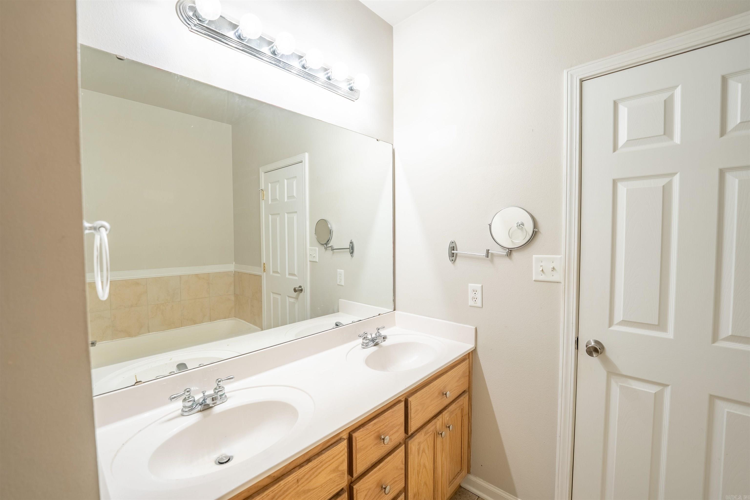 1210 Ridgecrest  Benton, AR