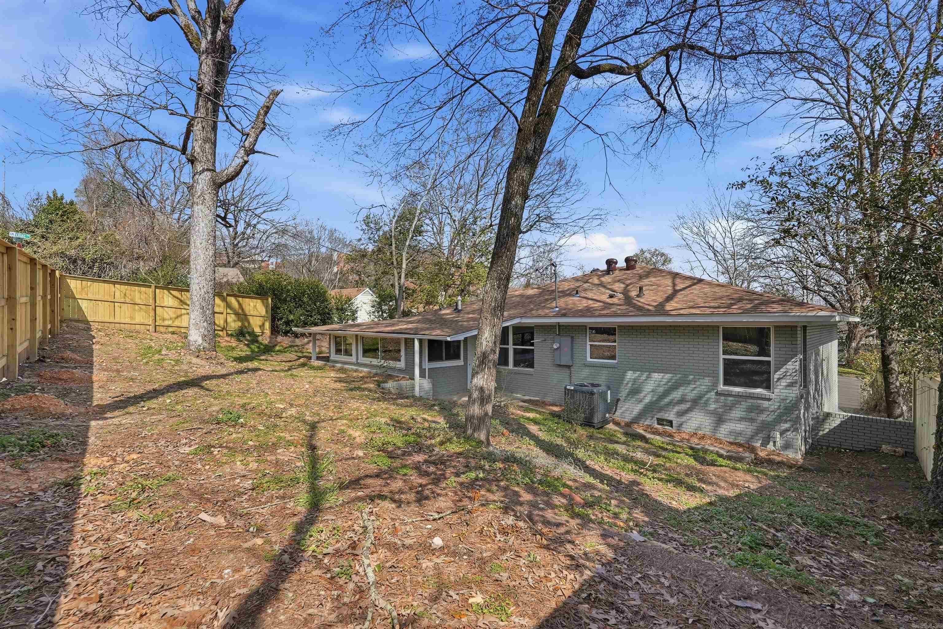 1700 Lilac Circle Little Rock, AR 72202