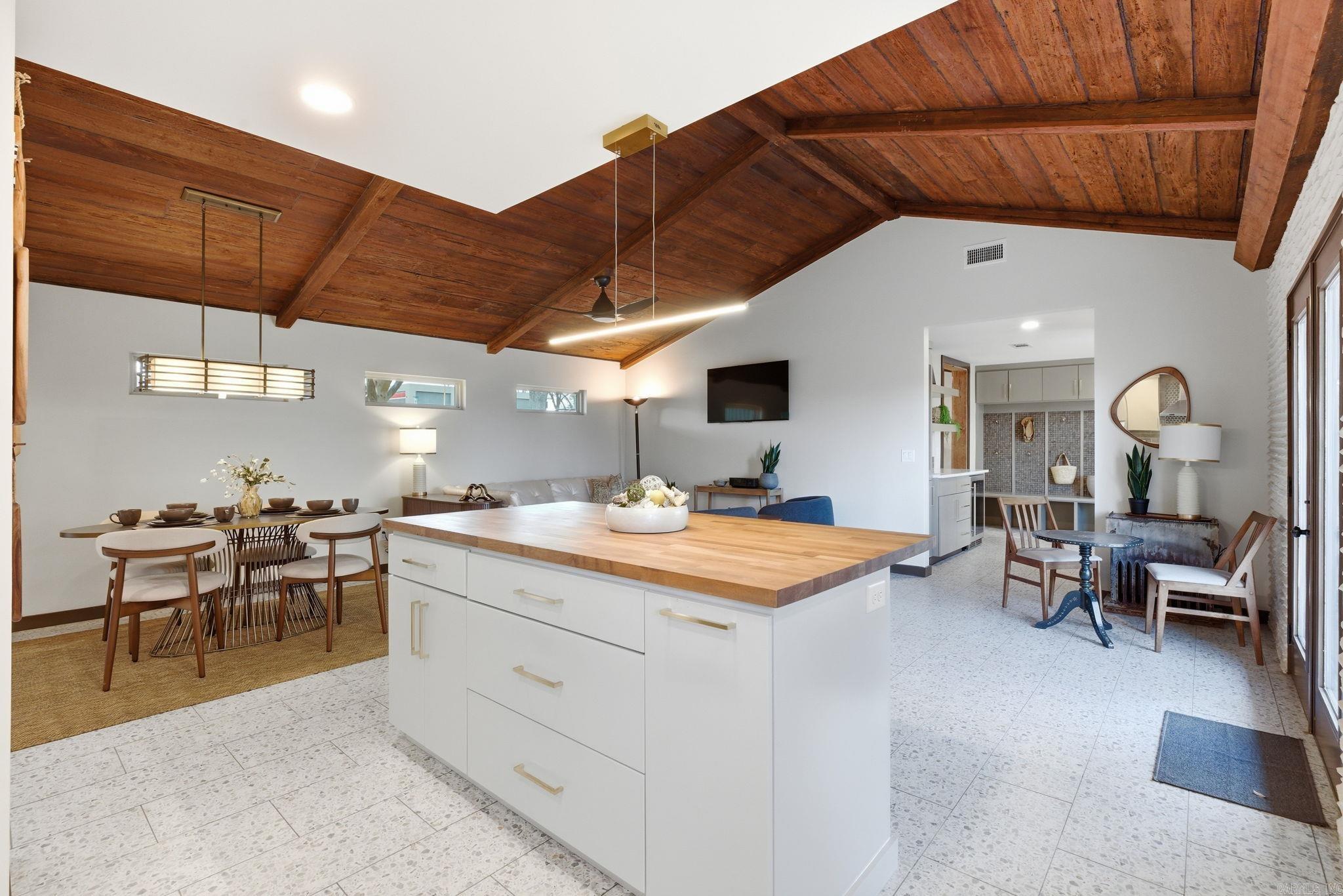 128 Dickson  Little Rock, AR