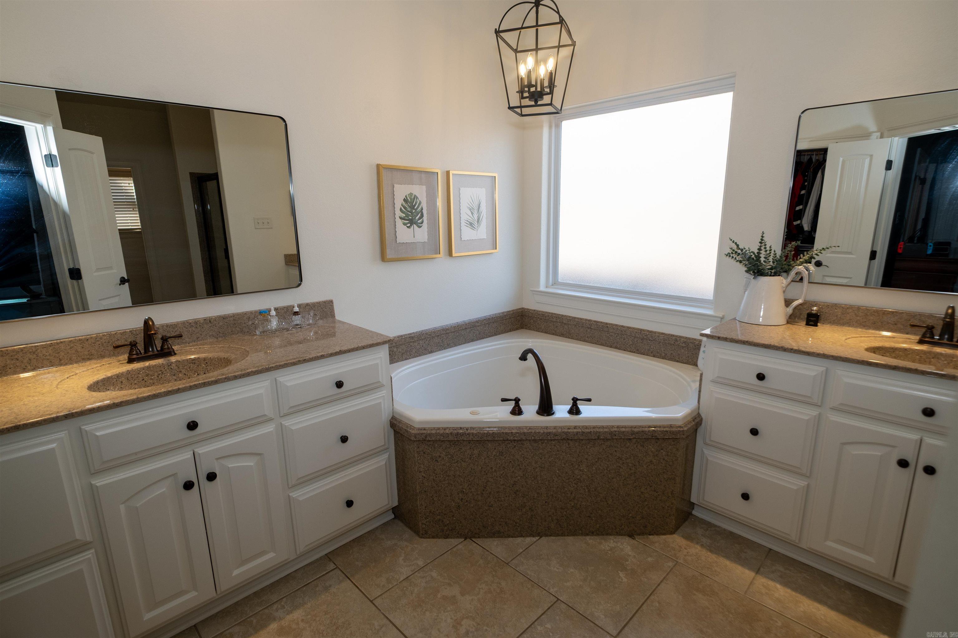 1030 Applewood  Conway, AR