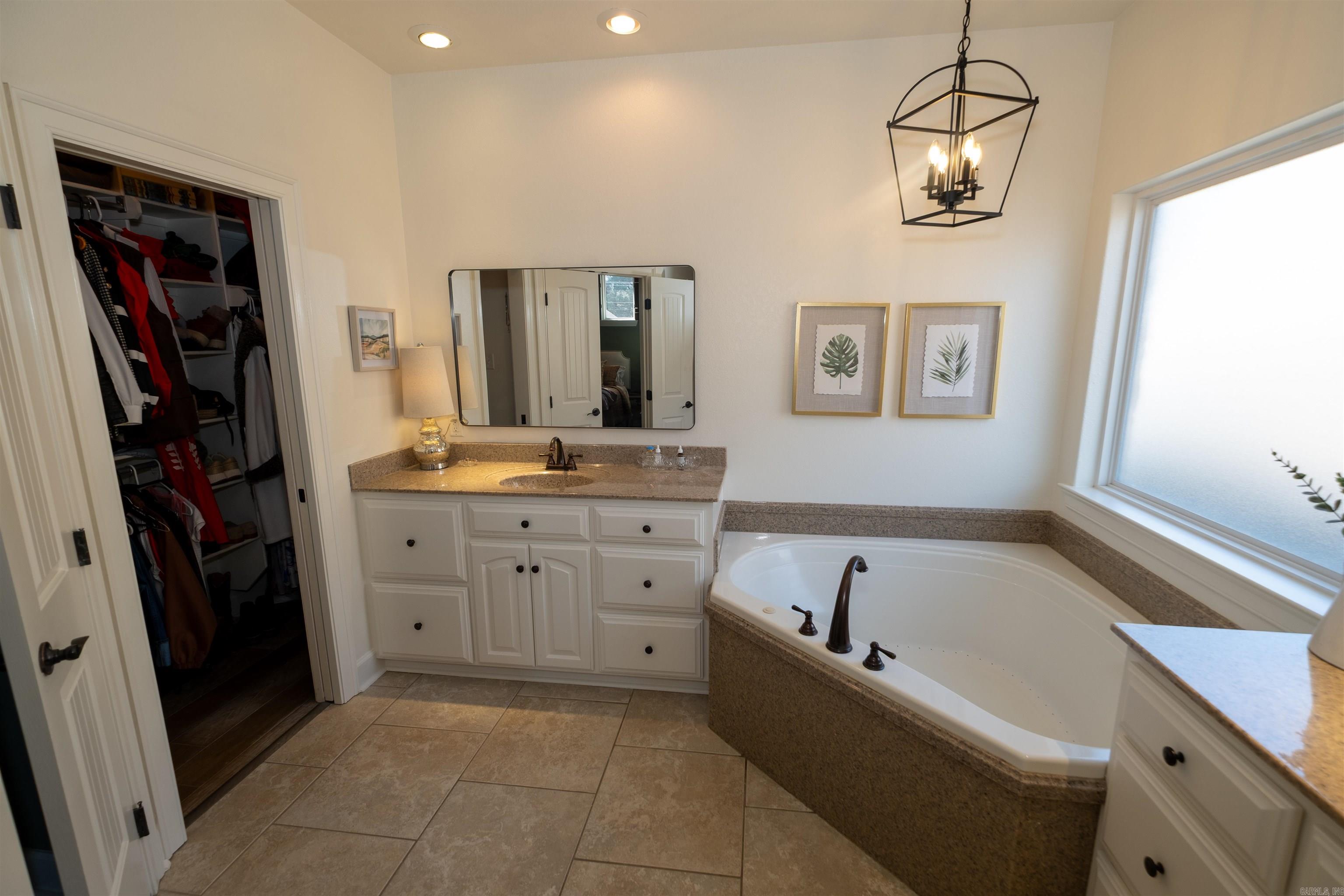 1030 Applewood  Conway, AR