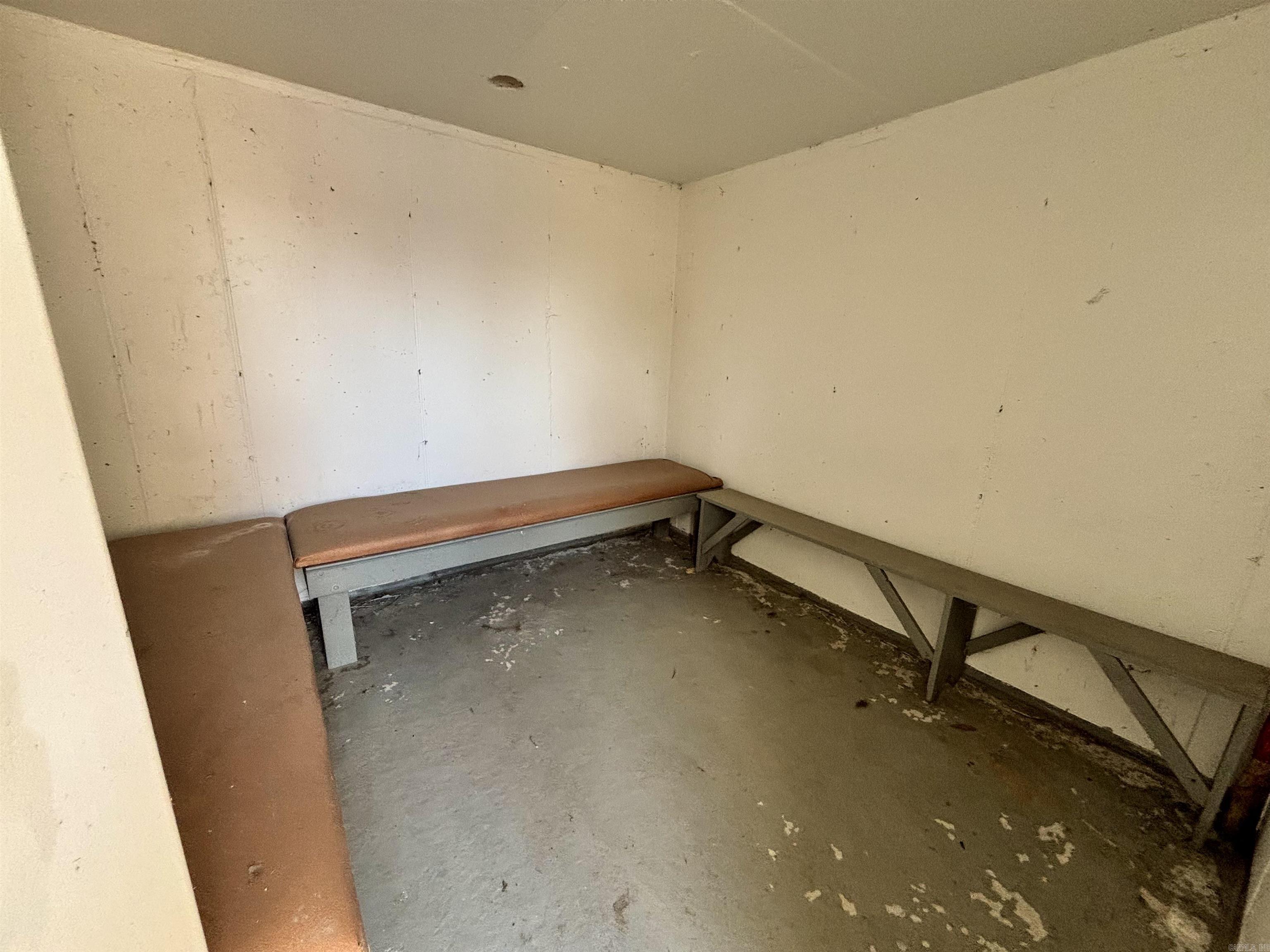 6 Apache  Searcy, AR