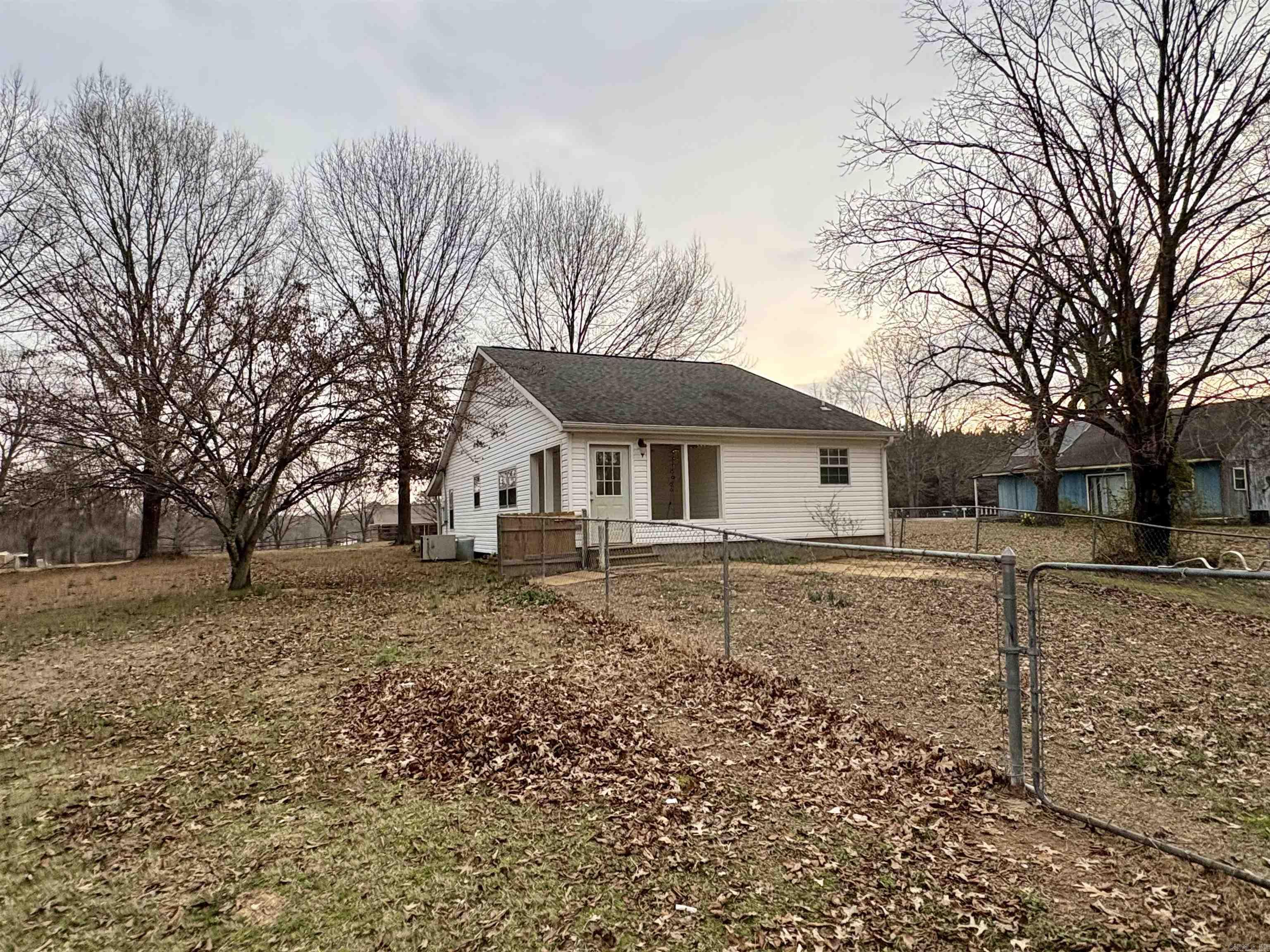 922 Highway 258  Bald Knob, AR