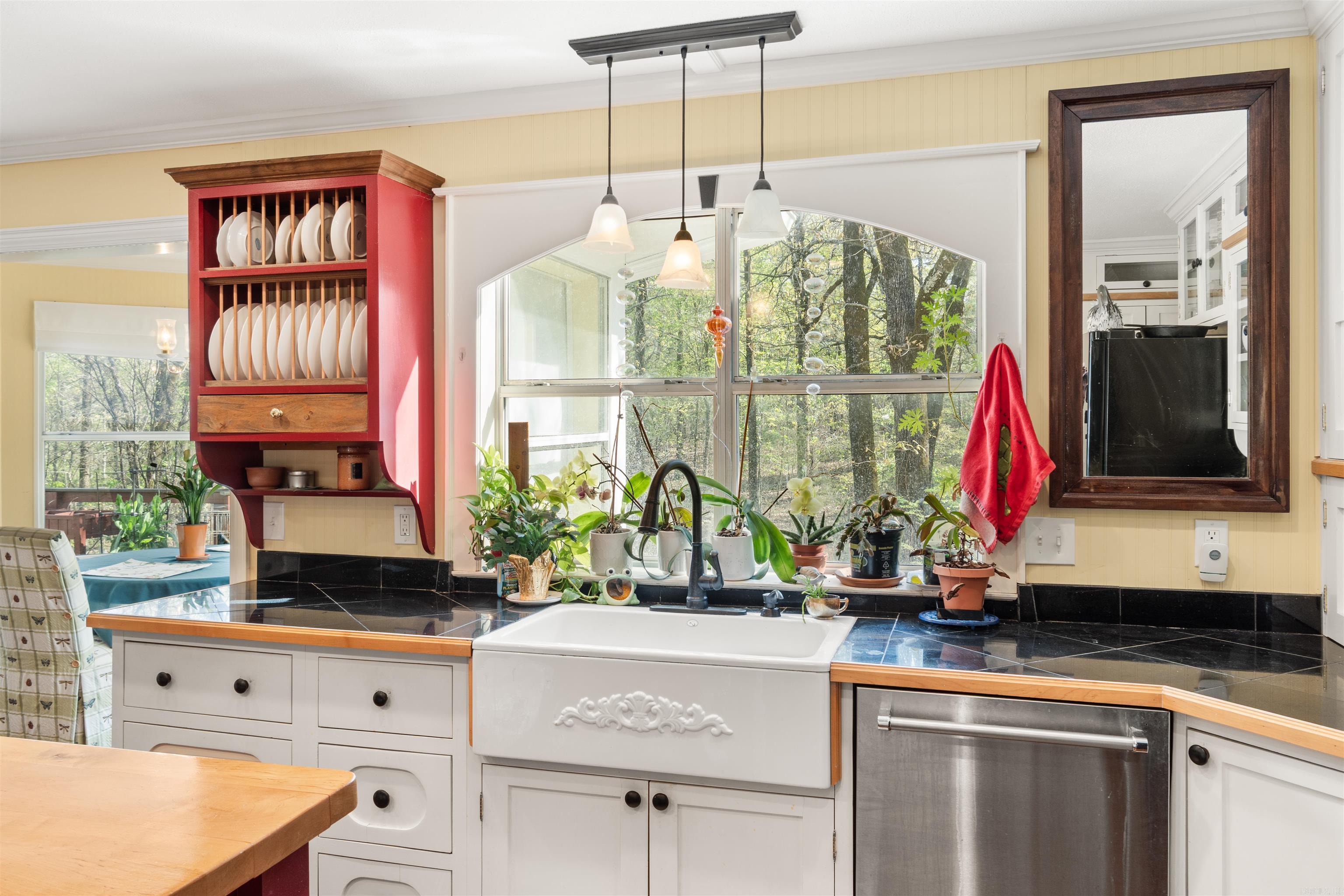 16725 Highway 300 Highway Roland, AR 72135