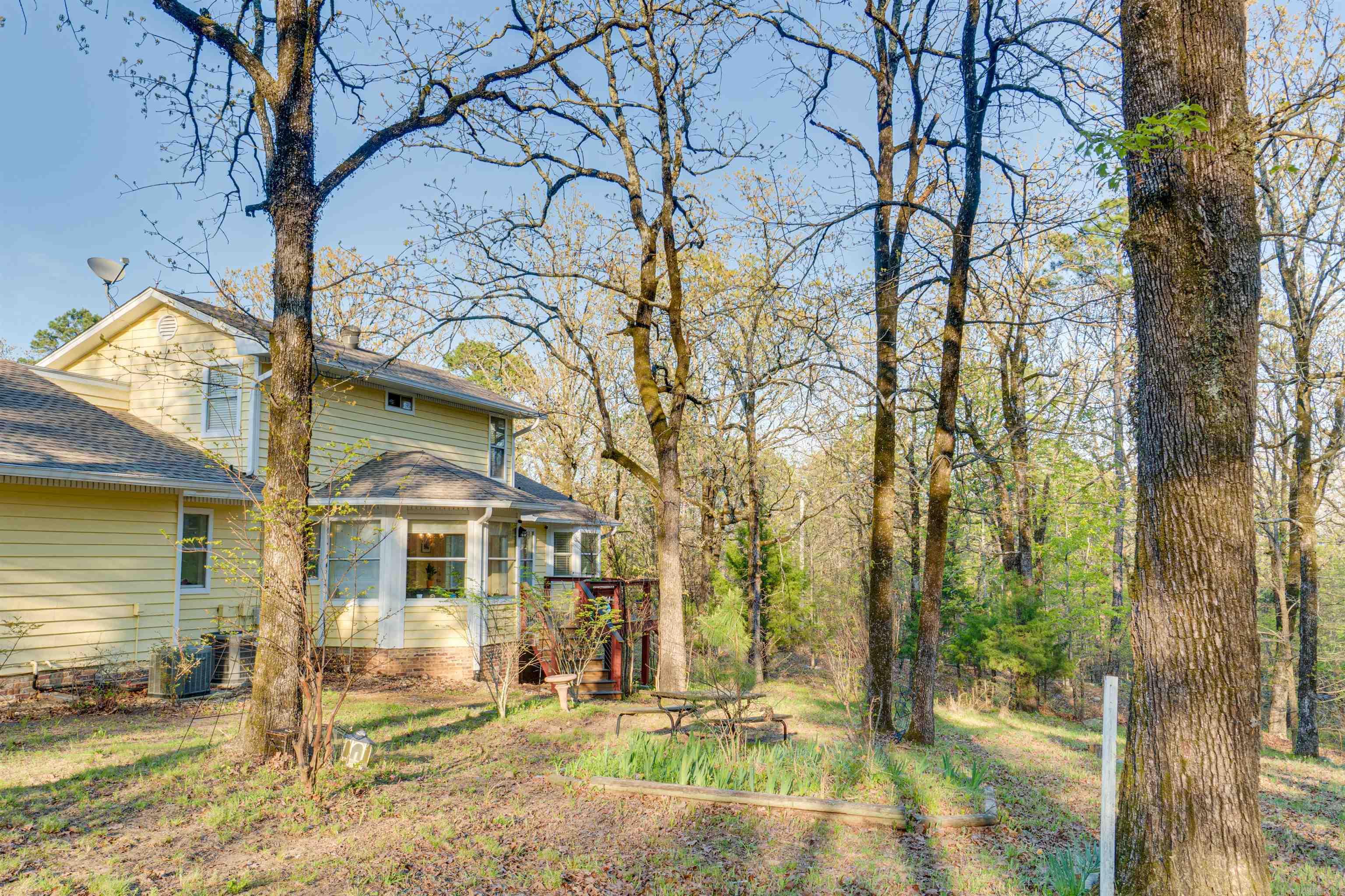 16725 Highway 300 Highway Roland, AR 72135