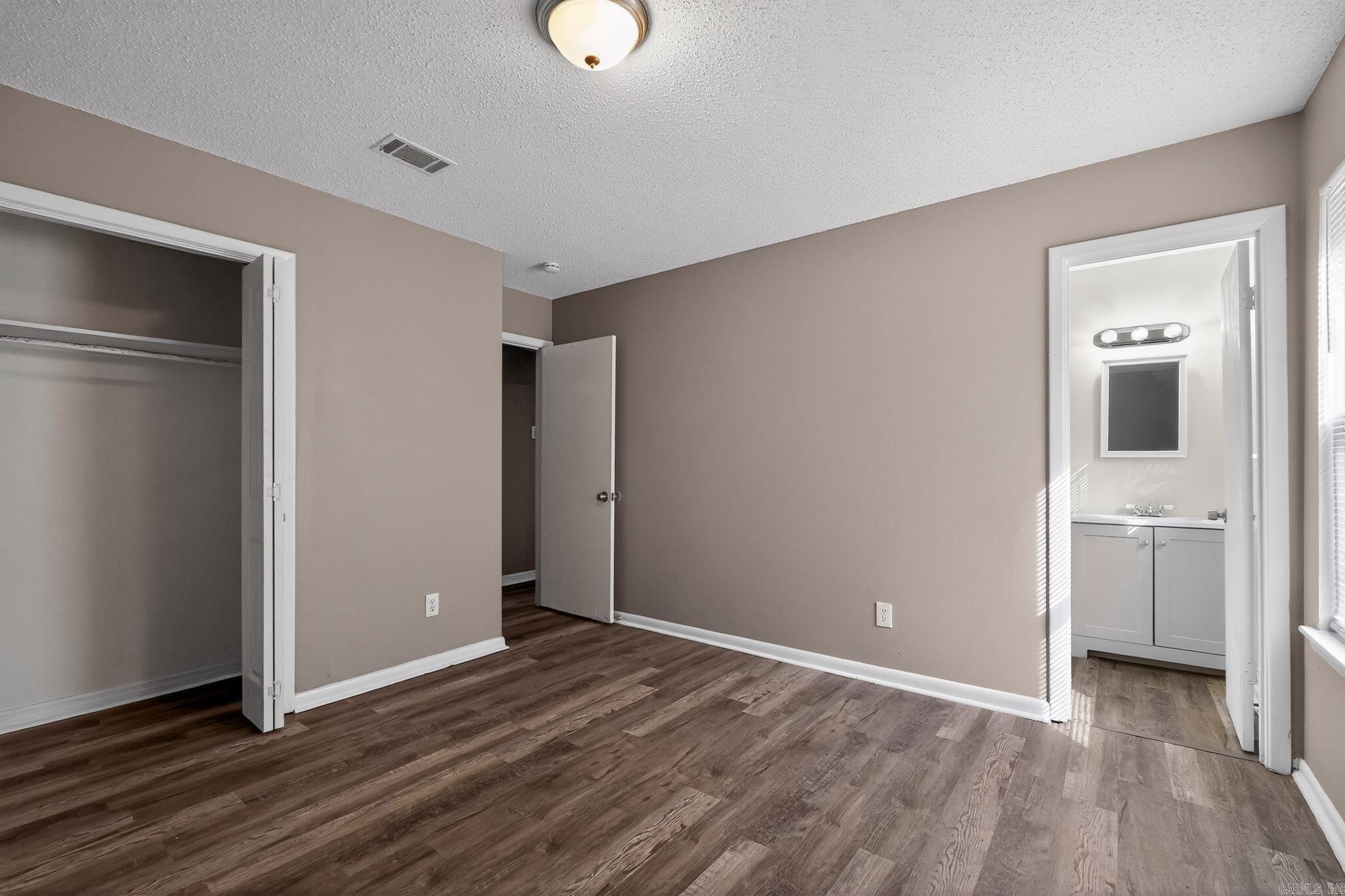 6 Wagon  Little Rock, AR