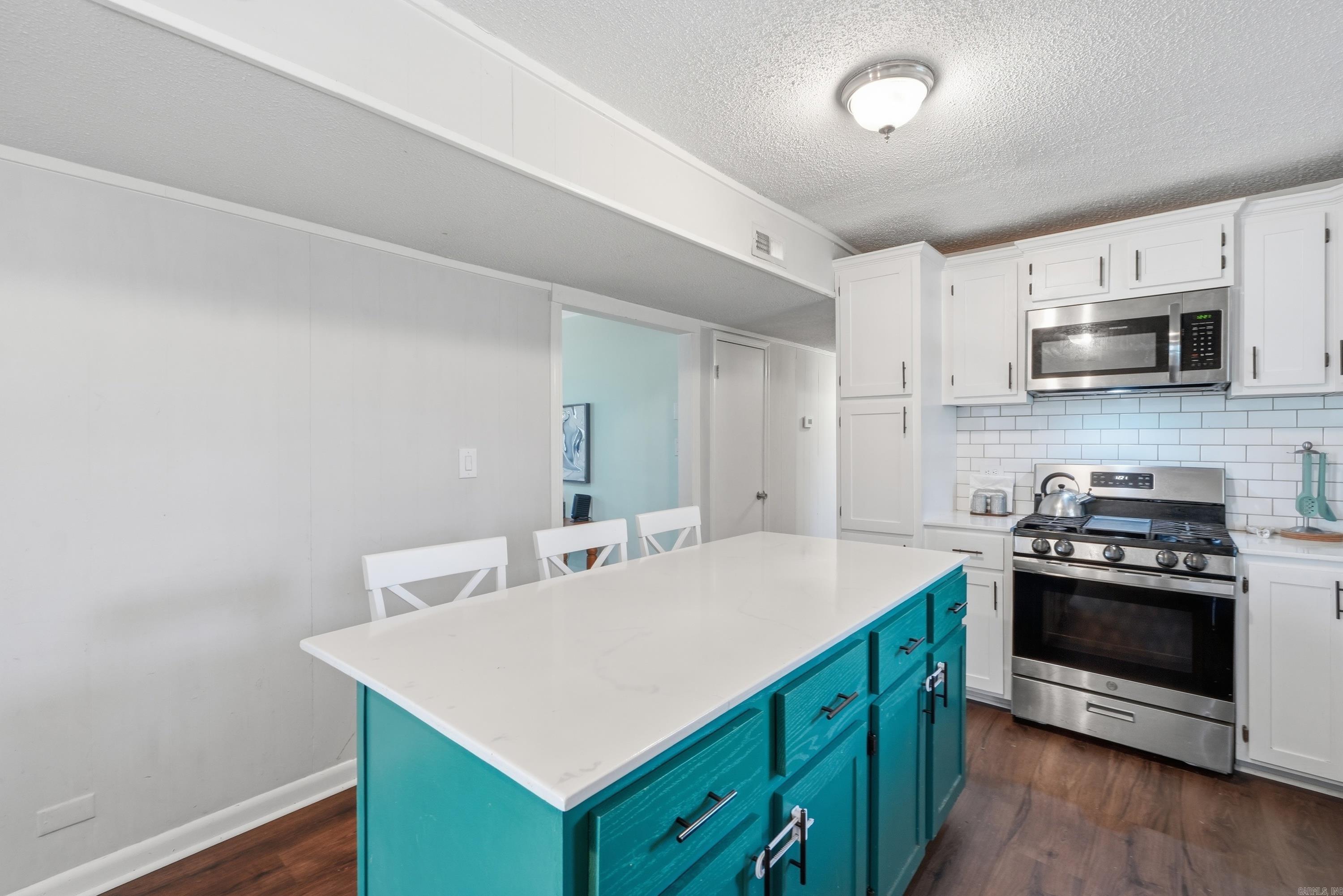 320 Highway 113 S  Bigelow, AR