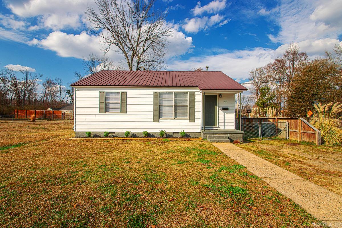 205 Rock  North Little Rock, AR