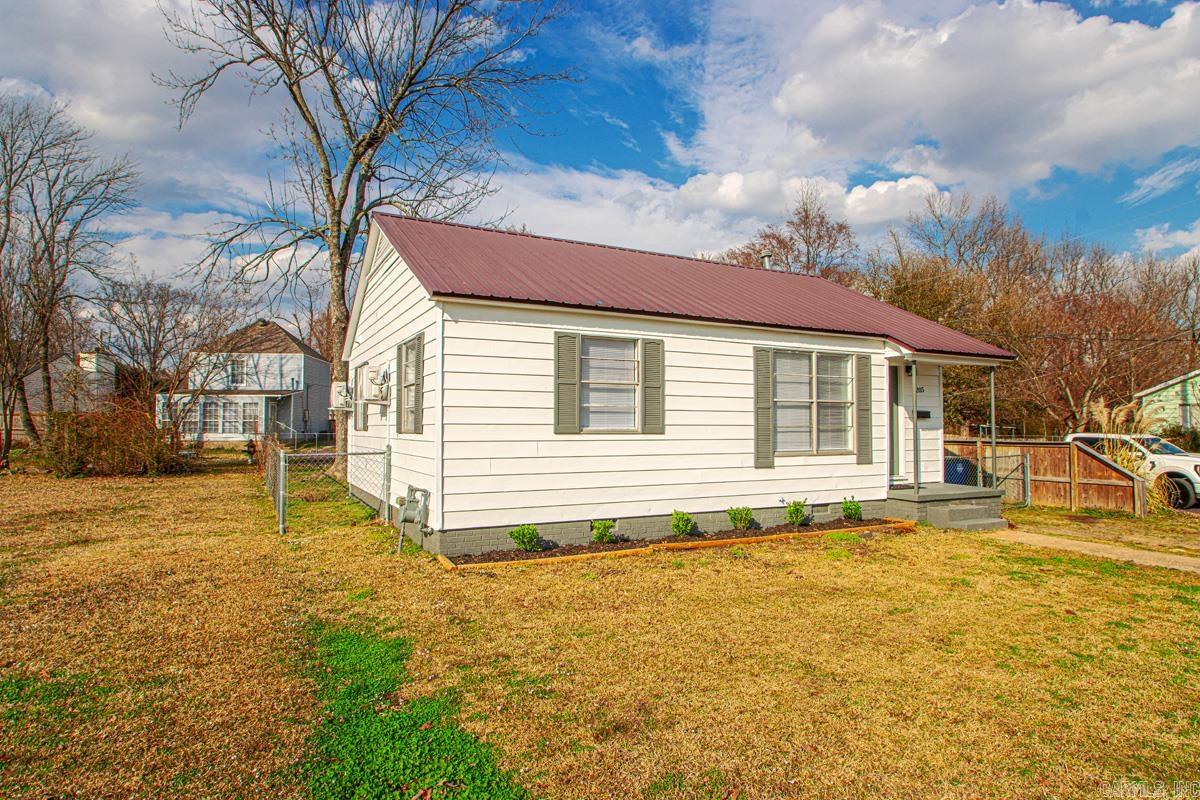205 Rock  North Little Rock, AR